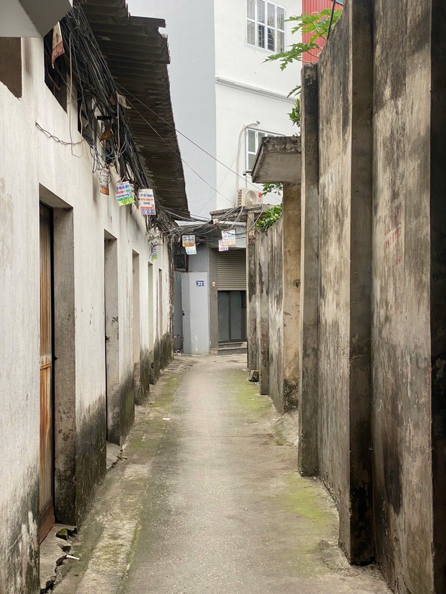 Bán nhà Trương Định - diện tích 36m2 2 tầng - Ngõ thông, ô tô quay đầu - giá 3,3 tỷ