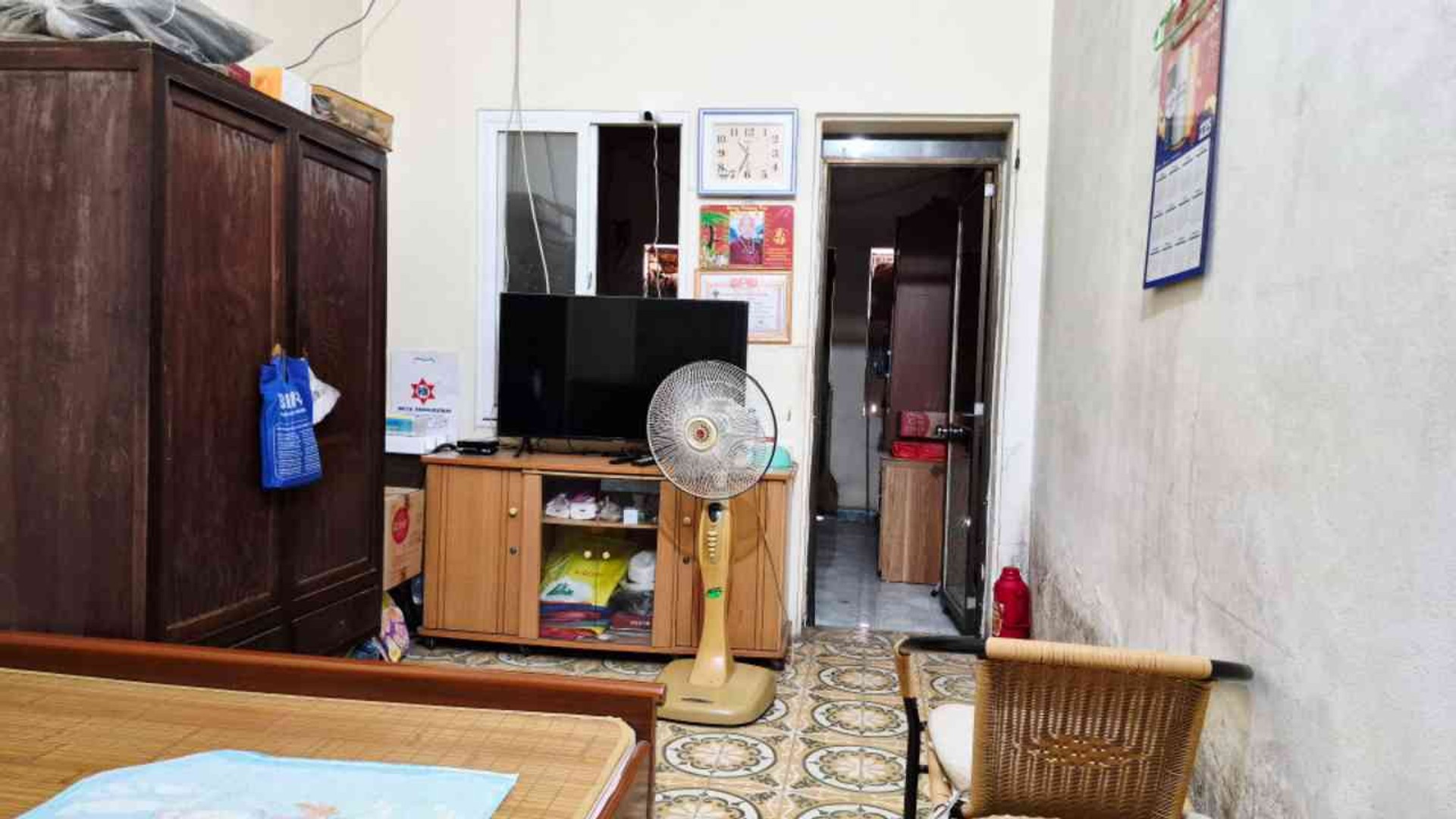 Bán nhà Nguyễn Đức Cảnh - diện tích 75m2 3 tầng - Mặt phố giá 250TR/M2 - giá 18,8 tỷ