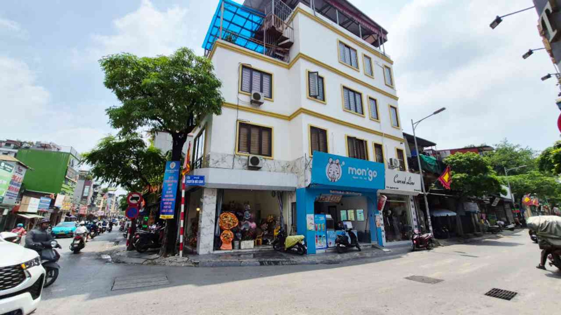 Bán nhà Nguyễn Đức Cảnh - diện tích 75m2 3 tầng - Mặt phố giá 250TR/M2 - giá 18,8 tỷ