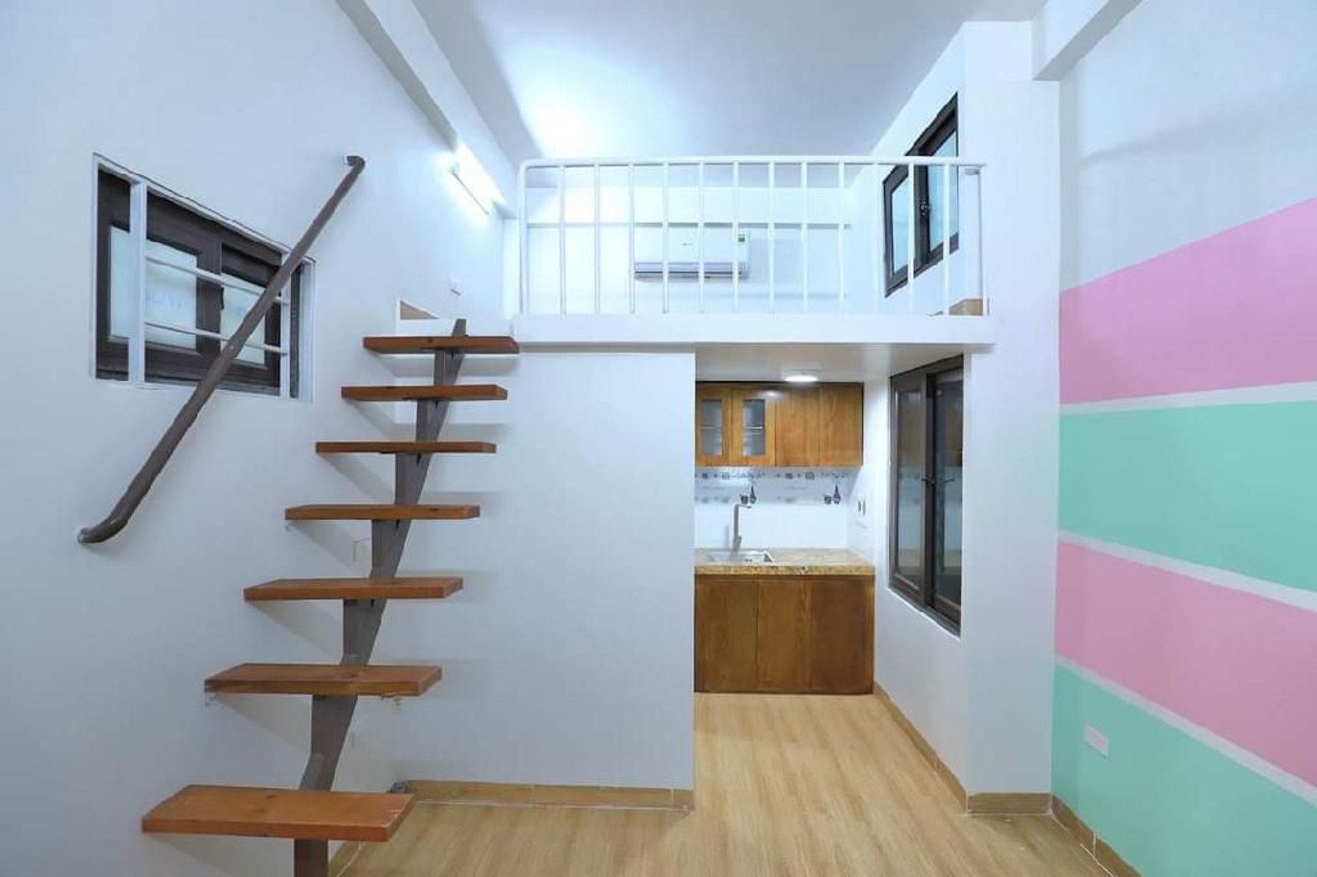 Bán nhà Triều Khúc - diện tích 95m2 8 tầng - ô tô đỗ cửa - giá 32 tỷ