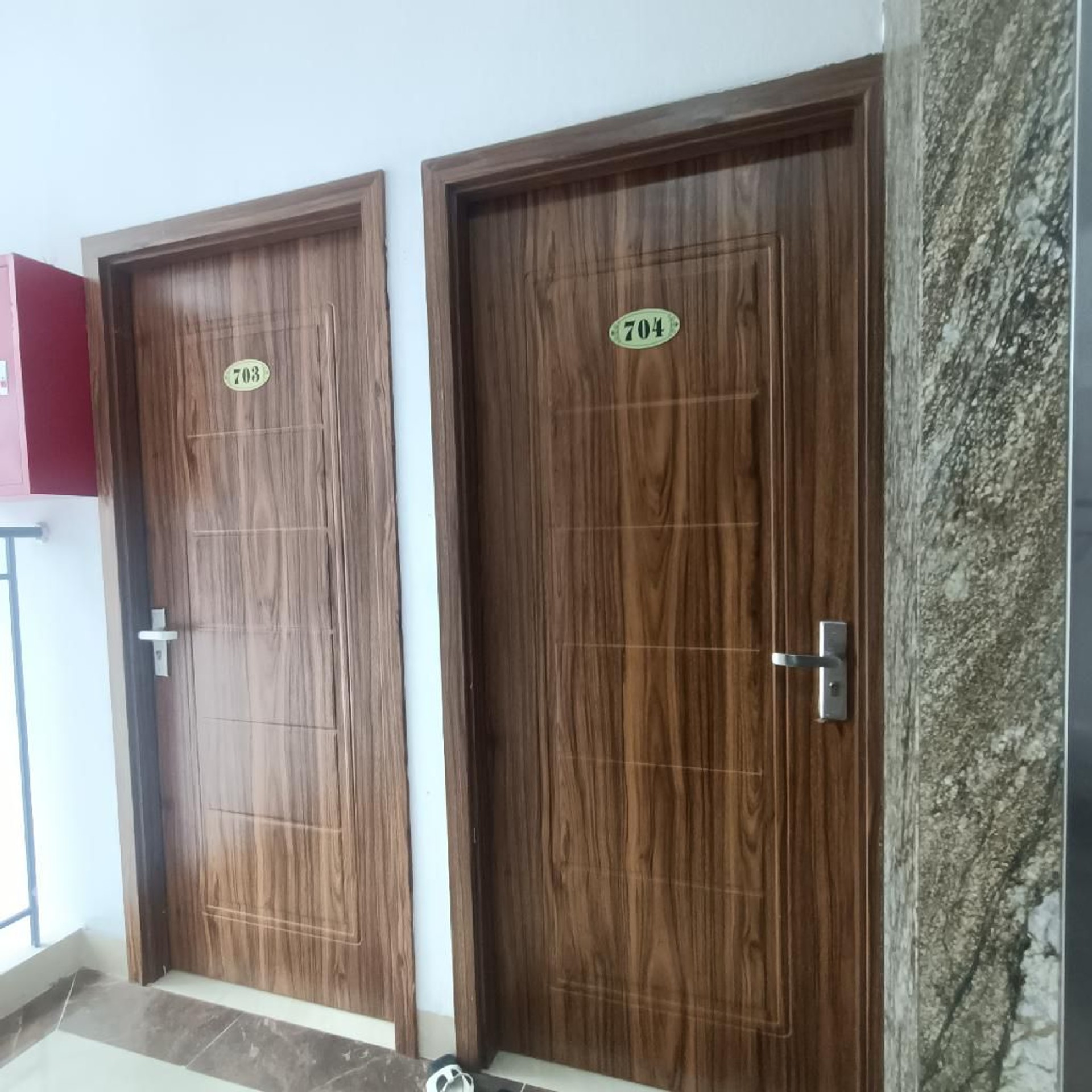 Bán nhà Triều Khúc - diện tích 95m2 8 tầng - ô tô đỗ cửa - giá 32 tỷ