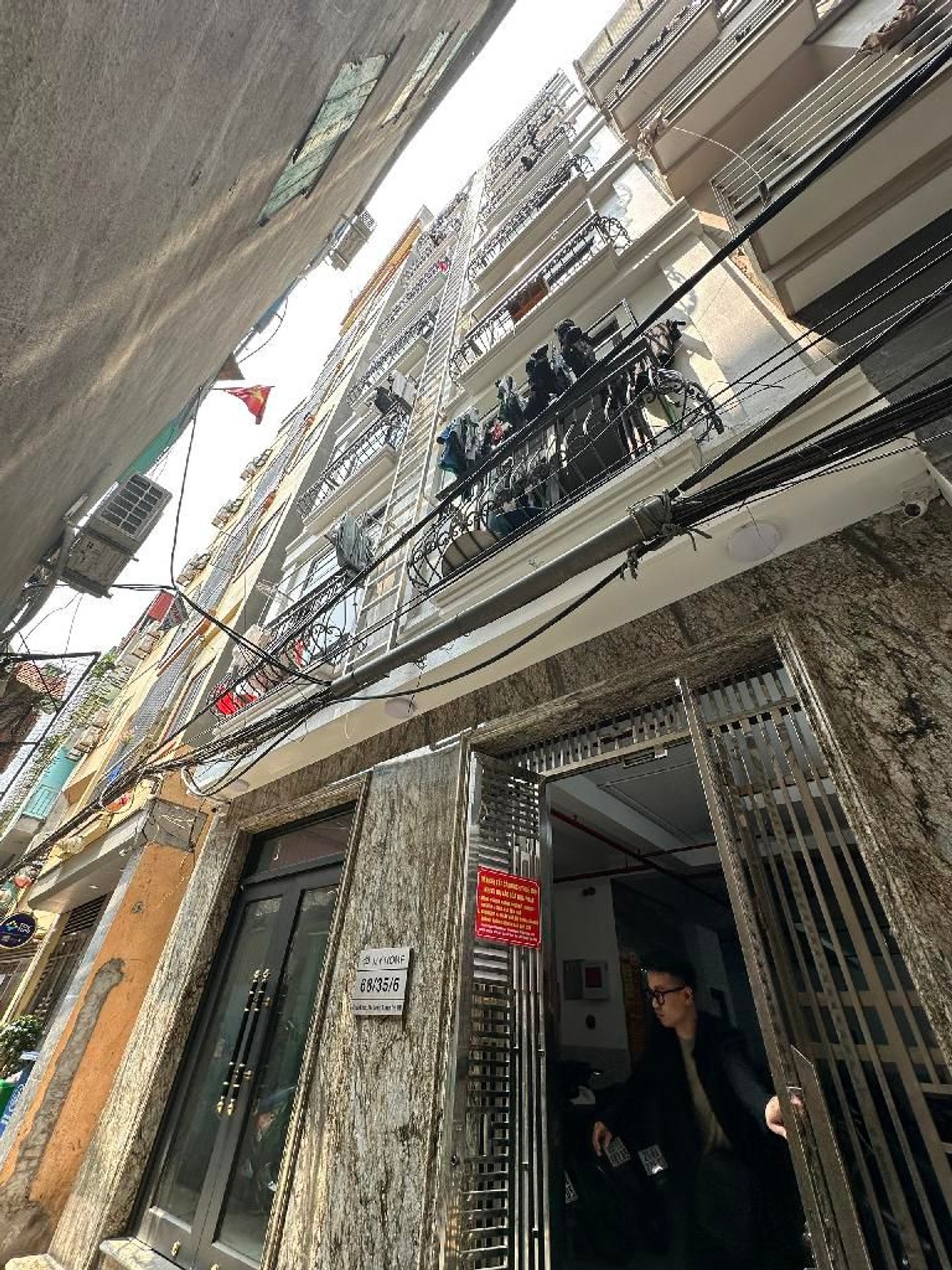 Bán nhà Triều Khúc - diện tích 95m2 8 tầng - ô tô đỗ cửa - giá 32 tỷ