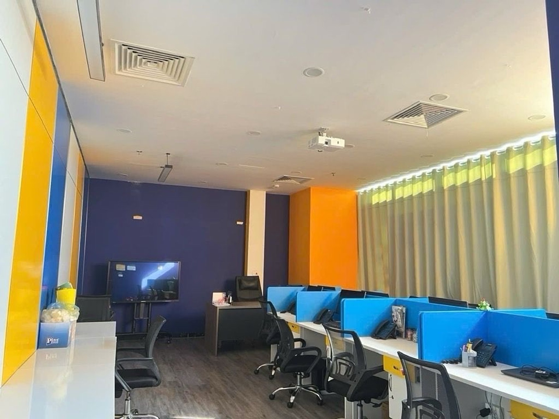 Bán nhà Trần Thủ Độ - diện tích 72m2 2 tầng - Căn hộ kinh doanh - giá 4,8 tỷ