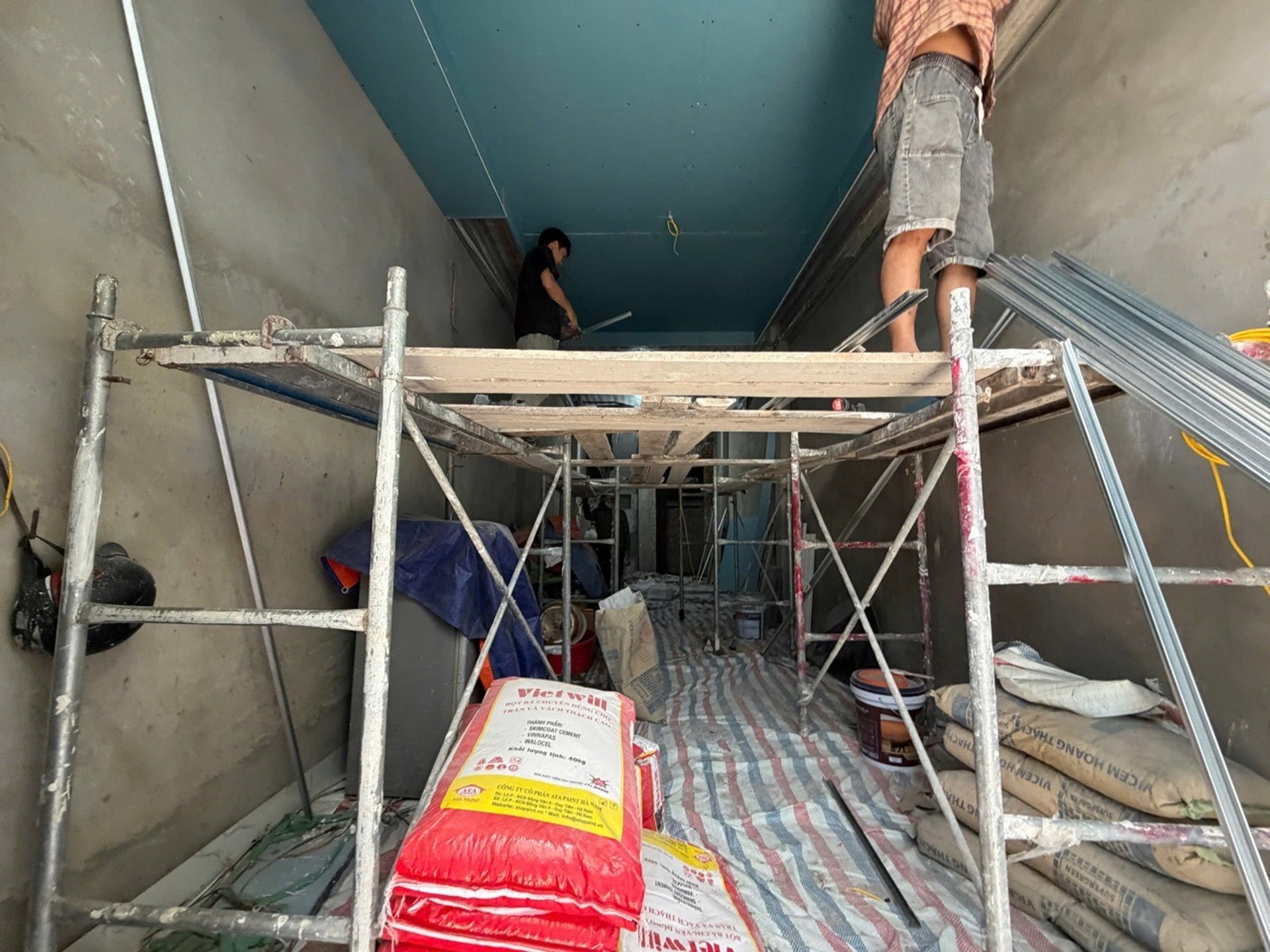 Bán nhà Nguyễn Khoái - diện tích 40m2 5 tầng - Ô TÔ ĐỖ CỬA - giá 12,6 tỷ