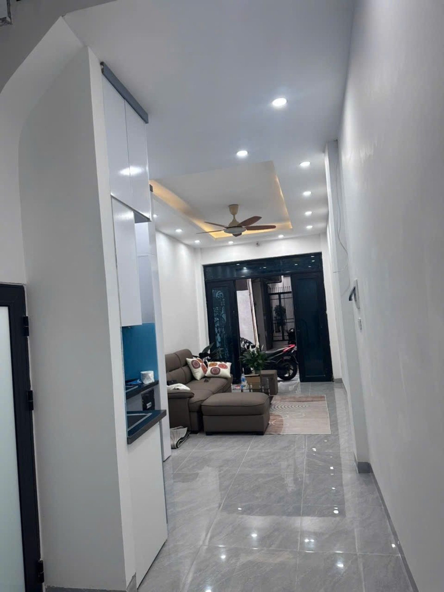 Bán nhà Võ Thị Sáu - diện tích 33m2 4 tầng - Nhà đẹp hiếm có - giá 8 tỷ