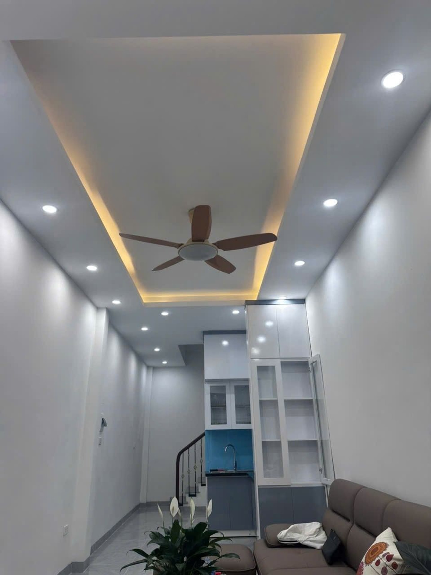 Bán nhà Võ Thị Sáu - diện tích 33m2 4 tầng - Nhà đẹp hiếm có - giá 8 tỷ