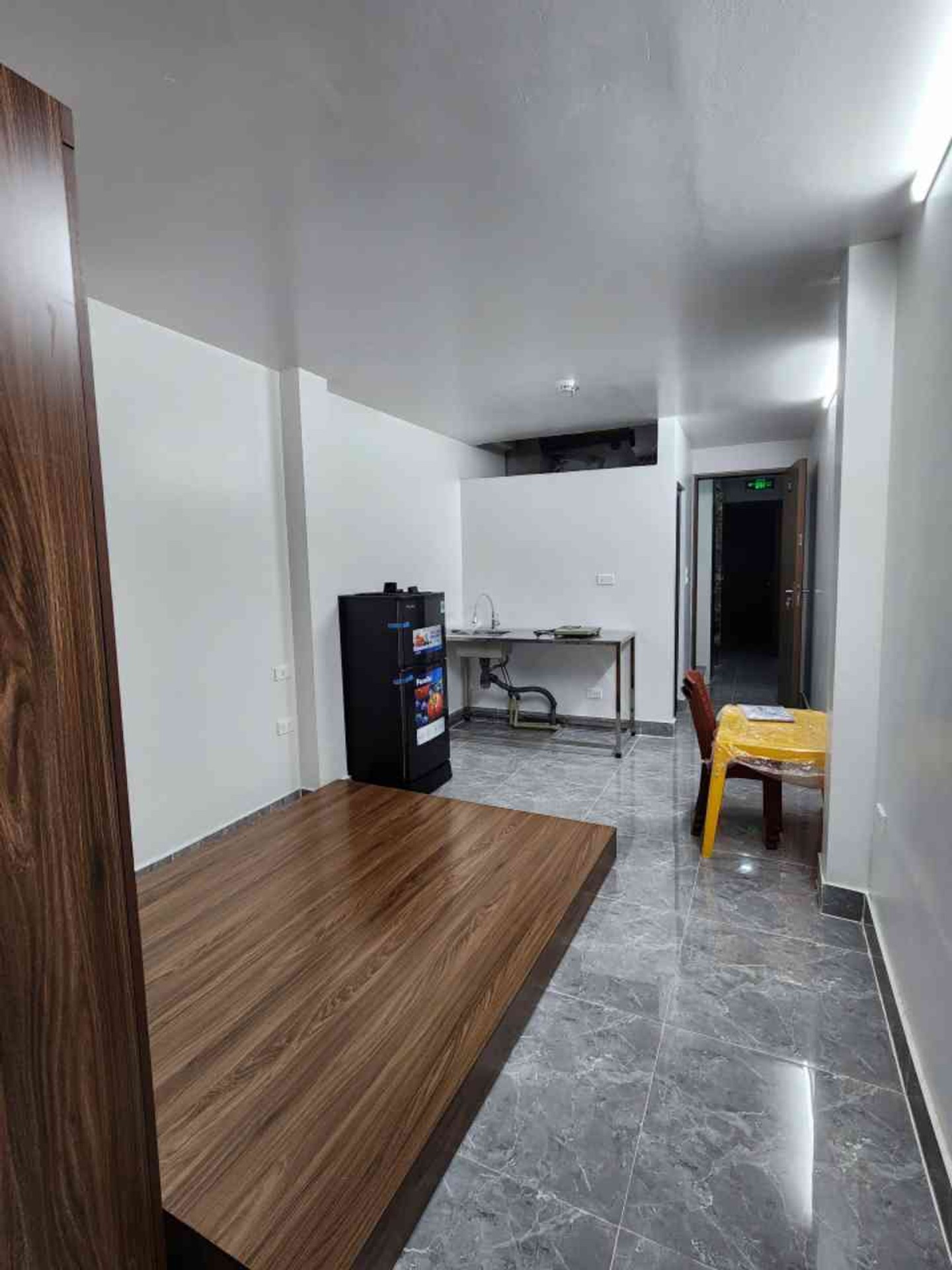 Bán nhà Vũ Hữu - diện tích 46m2 6 tầng - 2 mặt thoáng - giá 12,5 tỷ