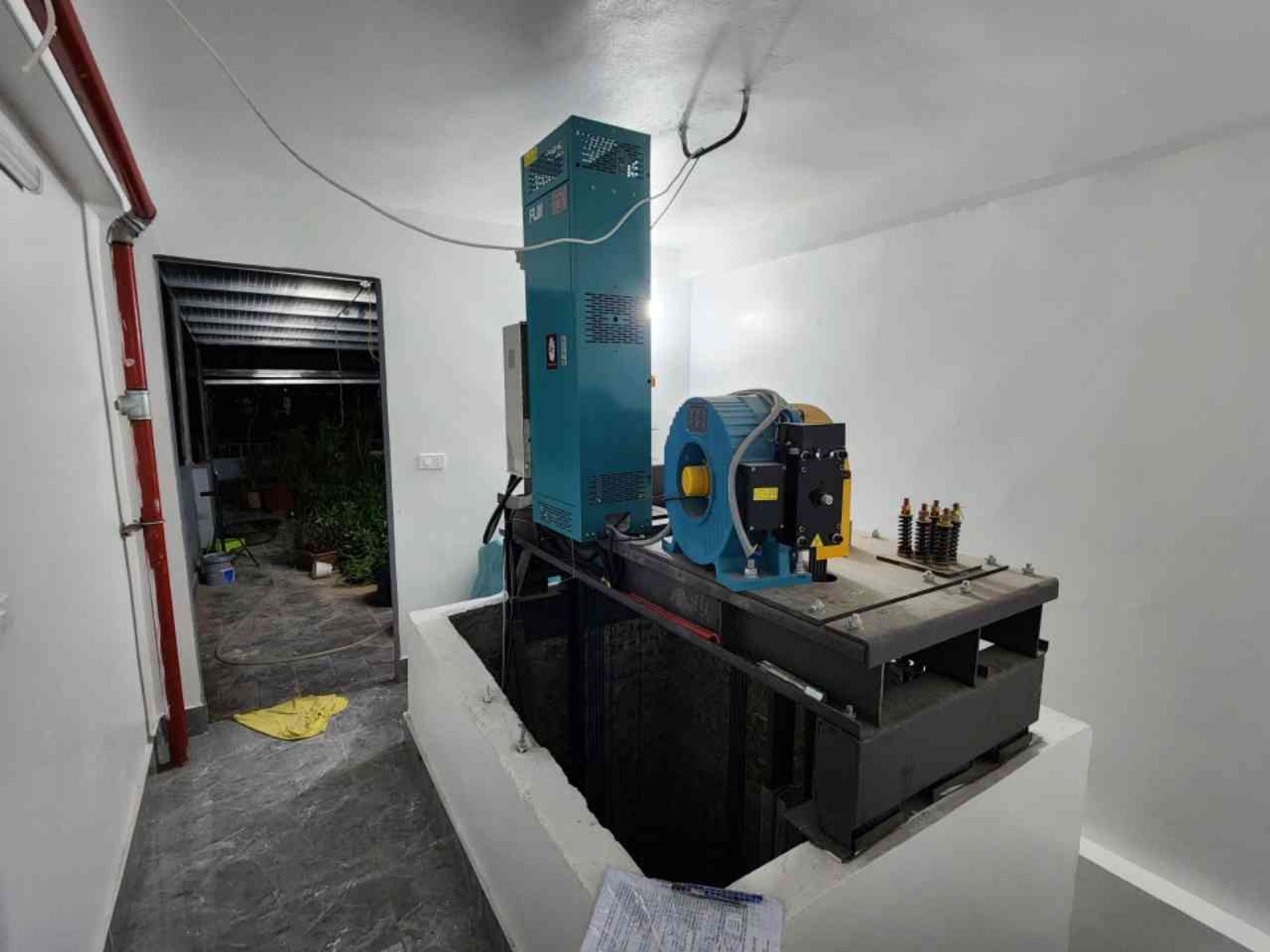 Bán nhà Vũ Hữu - diện tích 46m2 6 tầng - 2 mặt thoáng - giá 12,5 tỷ