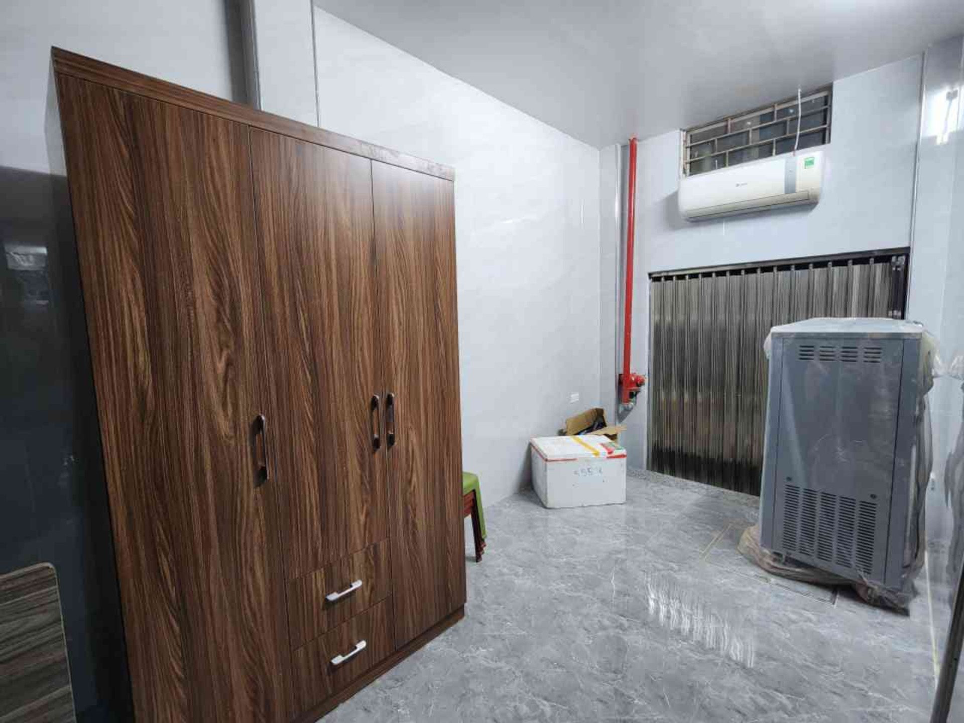 Bán nhà Vũ Hữu - diện tích 46m2 6 tầng - 2 mặt thoáng - giá 12,5 tỷ