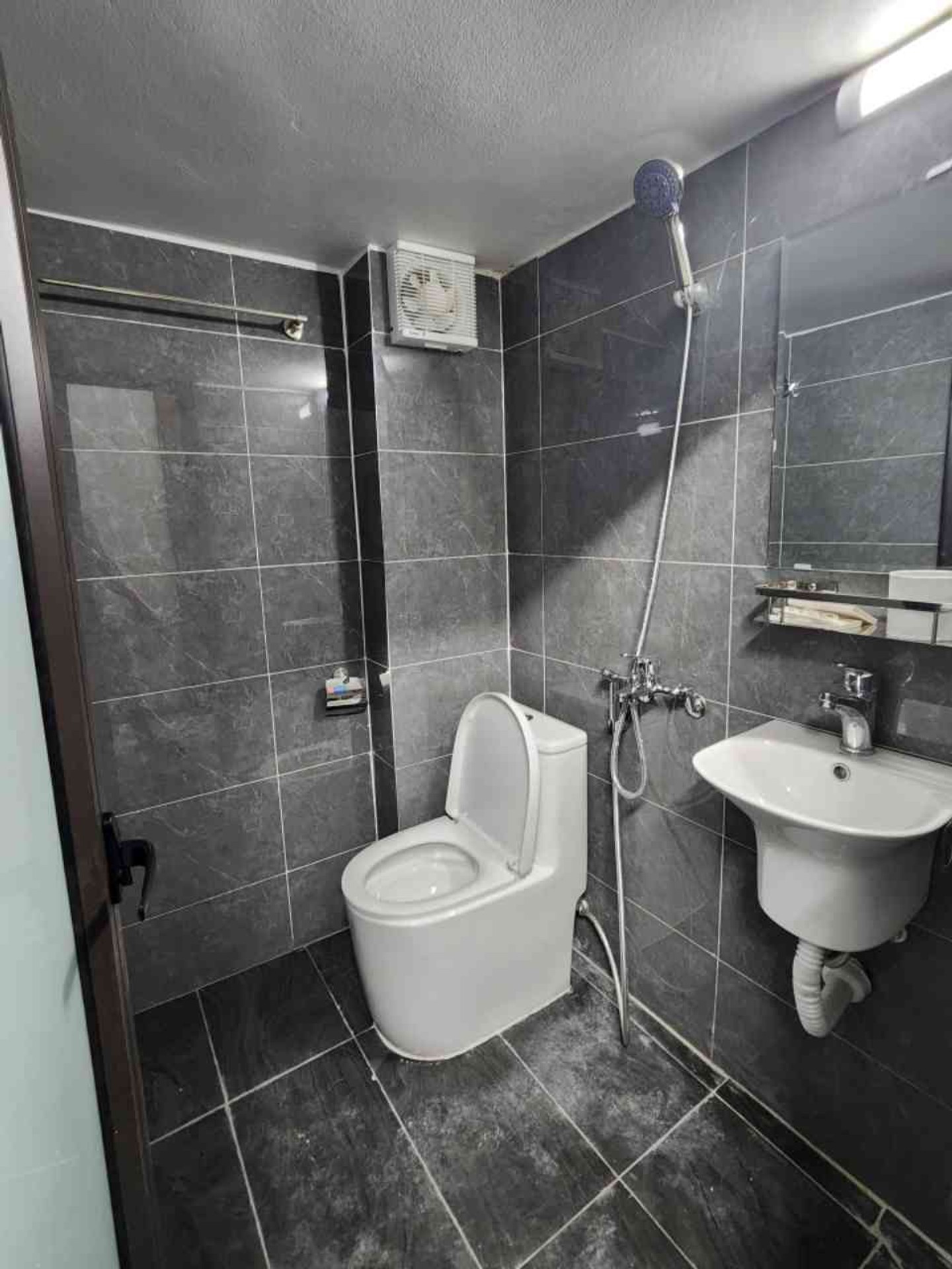 Bán nhà Vũ Hữu - diện tích 46m2 6 tầng - 2 mặt thoáng - giá 12,5 tỷ