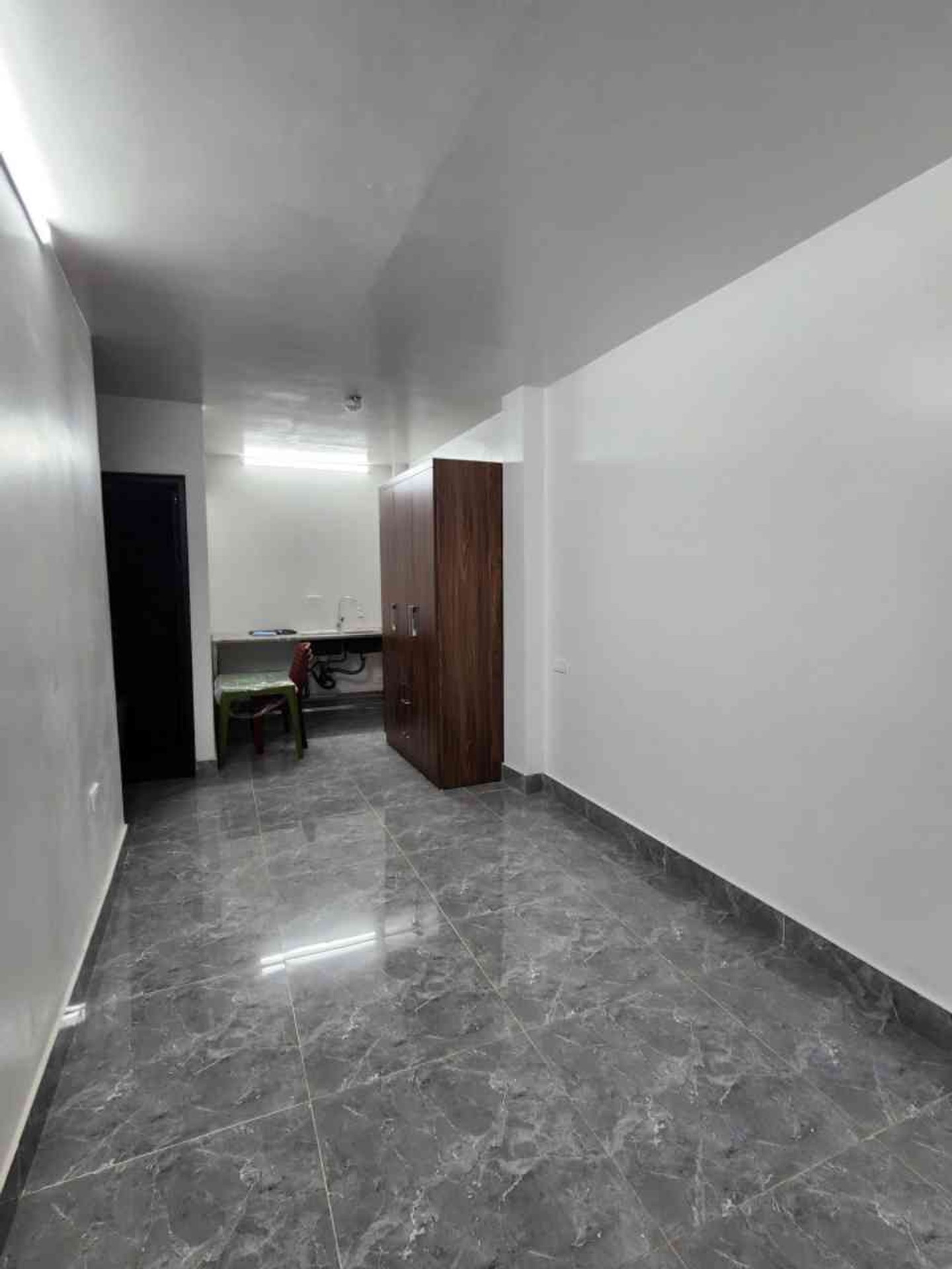 Bán nhà Vũ Hữu - diện tích 46m2 6 tầng - 2 mặt thoáng - giá 12,5 tỷ