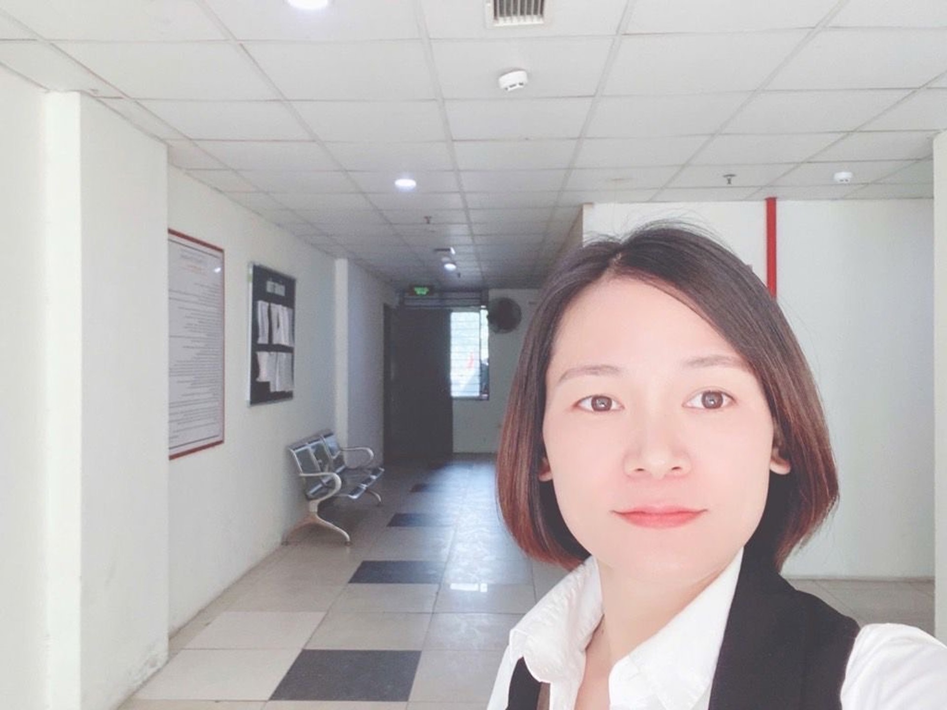 Bán nhà CT1 A1 - diện tích 45m2 3 tầng - Căn hộ chung cư nhỏ xinh - giá 4,8 tỷ