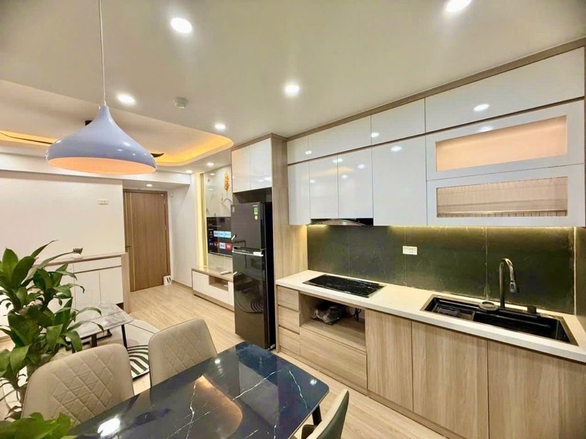 Bán nhà CT1 A1 - diện tích 45m2 3 tầng - Căn hộ chung cư nhỏ xinh - giá 4,8 tỷ