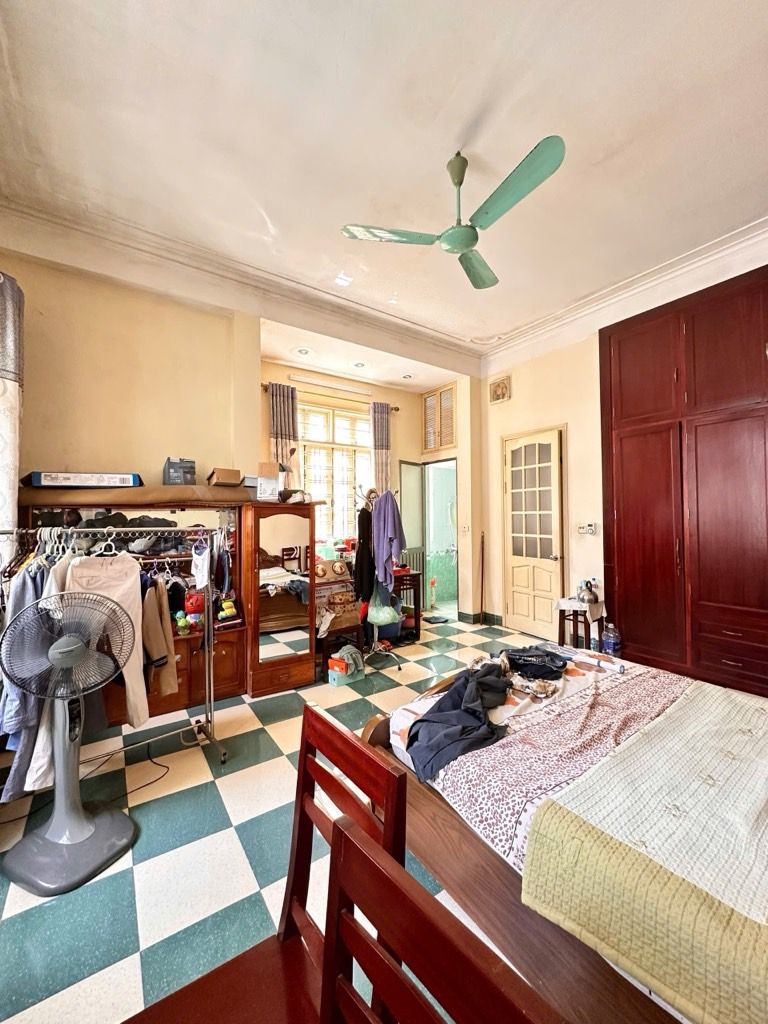 Bán nhà Hồng Hà - diện tích 50m2 5 tầng - Lô góc 2 mặt thoáng - giá 27,68 tỷ