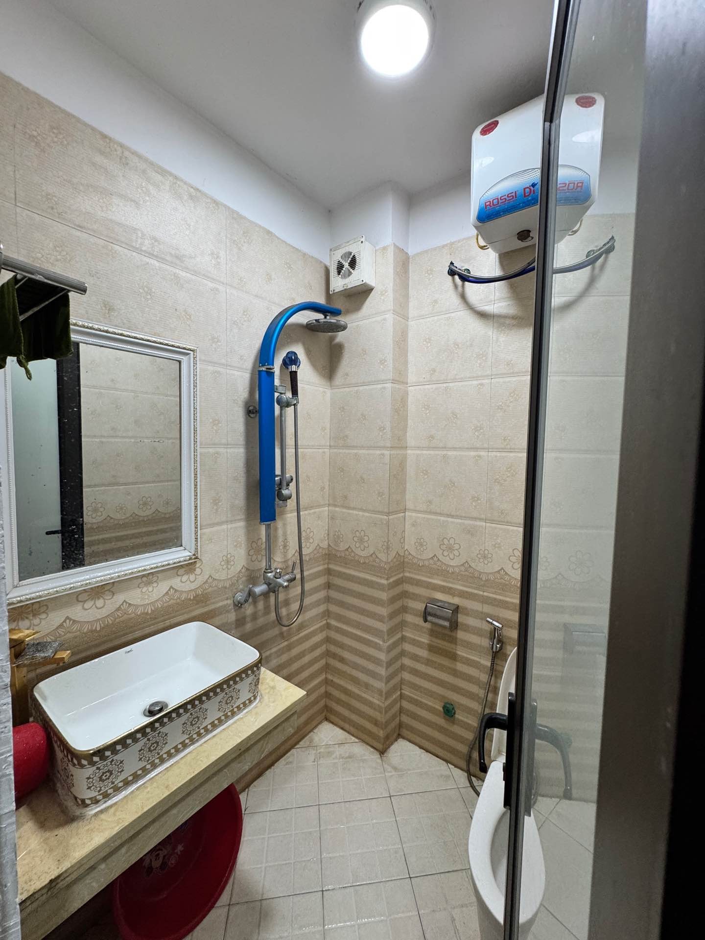 Bán nhà Lĩnh Nam - diện tích 48m2 5 tầng - ô tô tránh - giá 12 tỷ