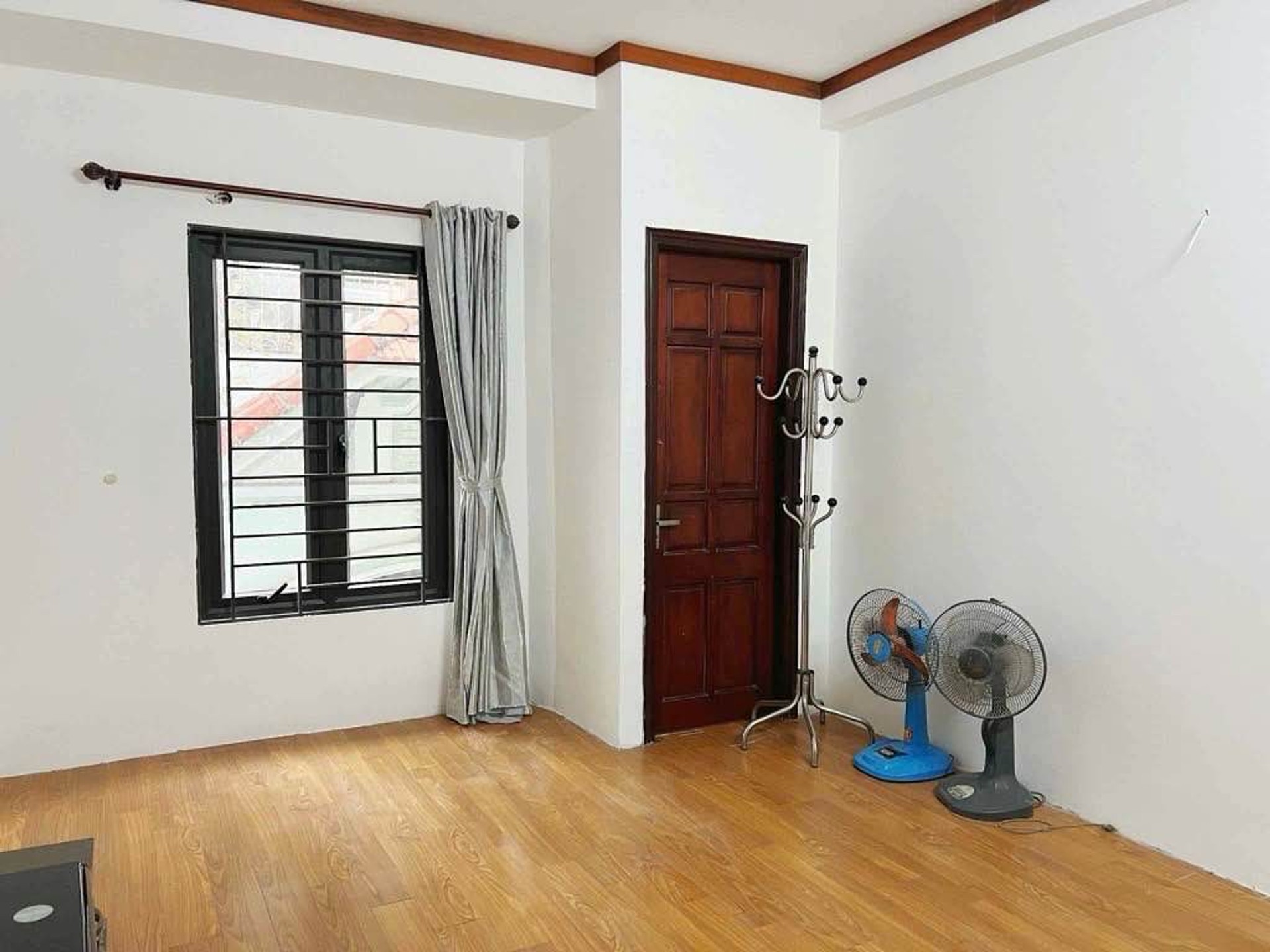Bán nhà Nguyễn Đức Cảnh - diện tích 44m2 4 tầng - Ô Tô ĐỖ CỔNG - giá 10,6 tỷ