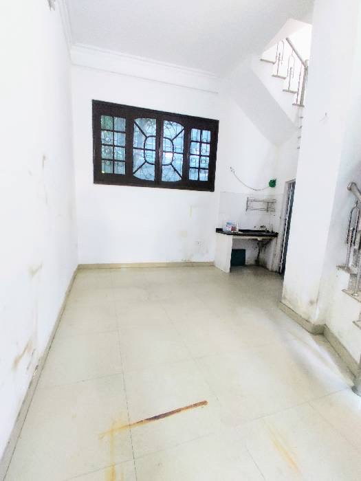 Bán nhà Minh Khai - diện tích 26m2 4 tầng - Ô tô đỗ cổng - giá 9,1 tỷ