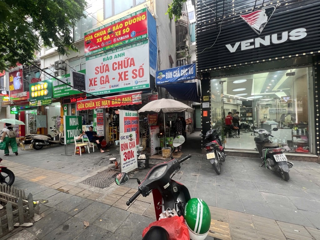 Bán nhà Minh Khai - diện tích 26m2 4 tầng - Ô tô đỗ cổng - giá 9,1 tỷ