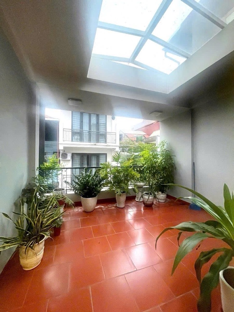 Bán nhà Lạc Trung - diện tích 66,4m2 4 tầng - Phân lô 2 ô tô dừng đỗ - giá 25 tỷ