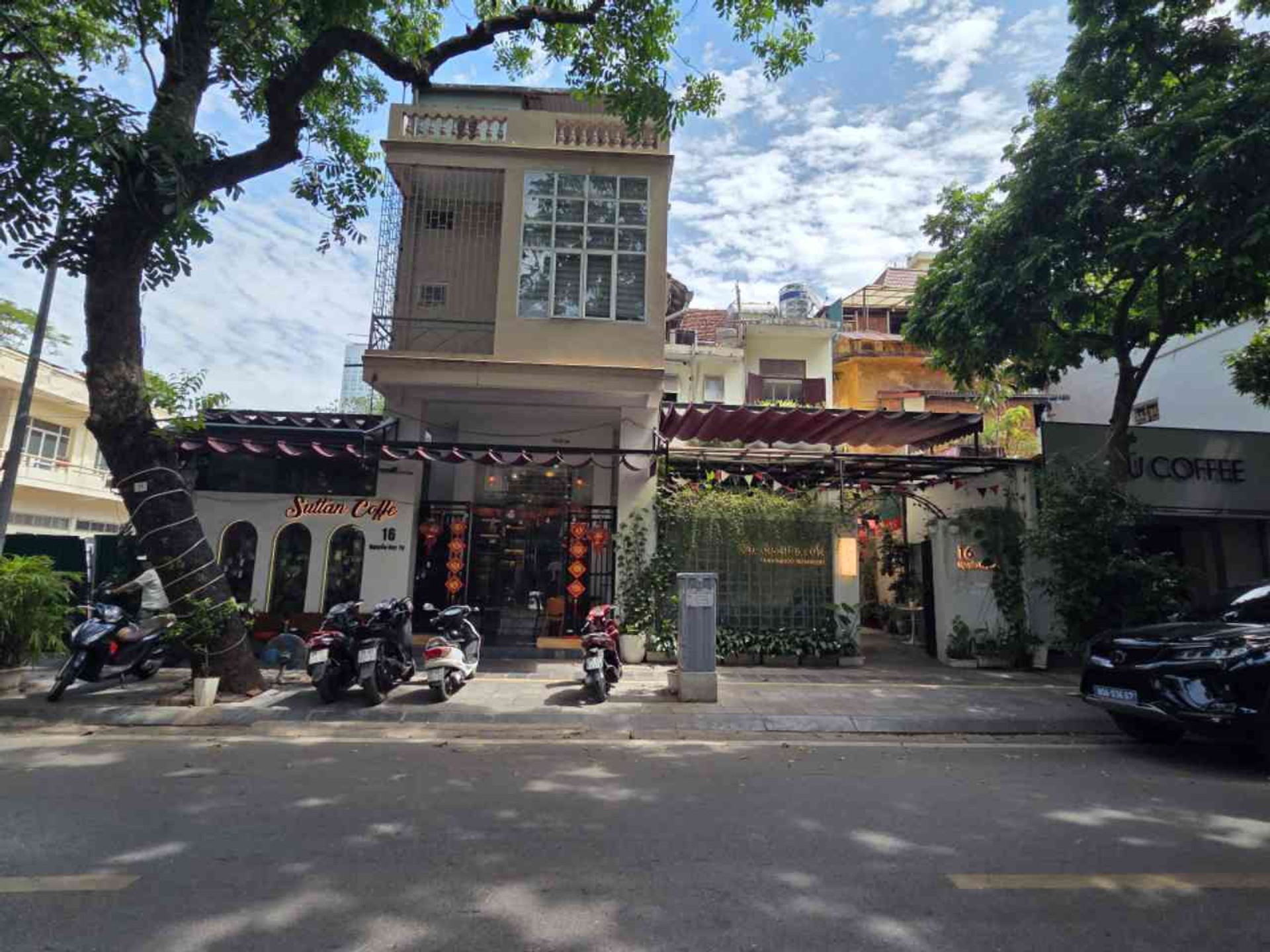 Bán nhà Nguyễn Huy Tự - diện tích 472m2 3 tầng - Biệt thự siêu hiếm - giá 320 tỷ
