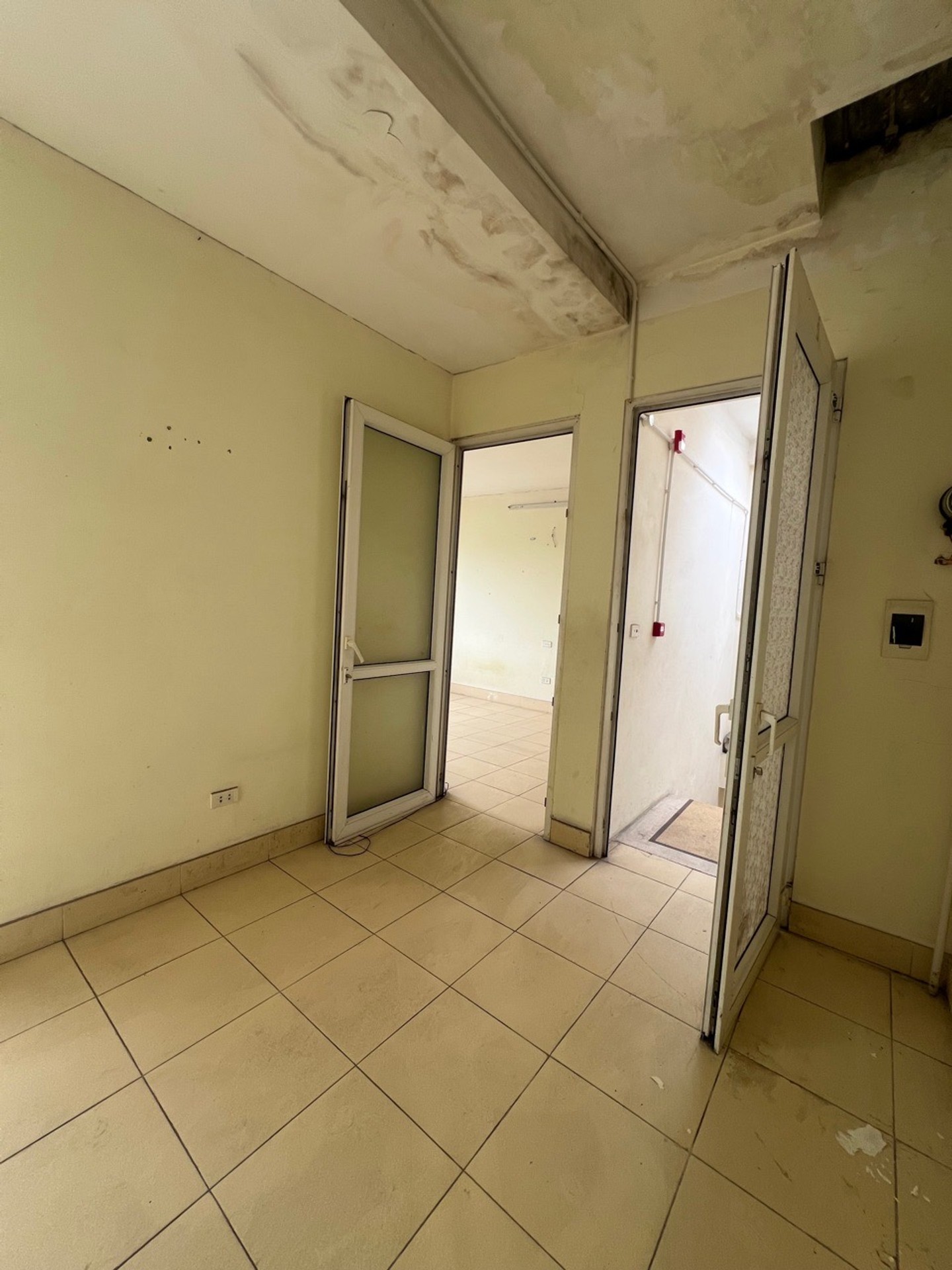Bán nhà Nguyễn Cao - diện tích 55m2 5 tầng - Ô tô đỗ cửa - giá 19,8 tỷ