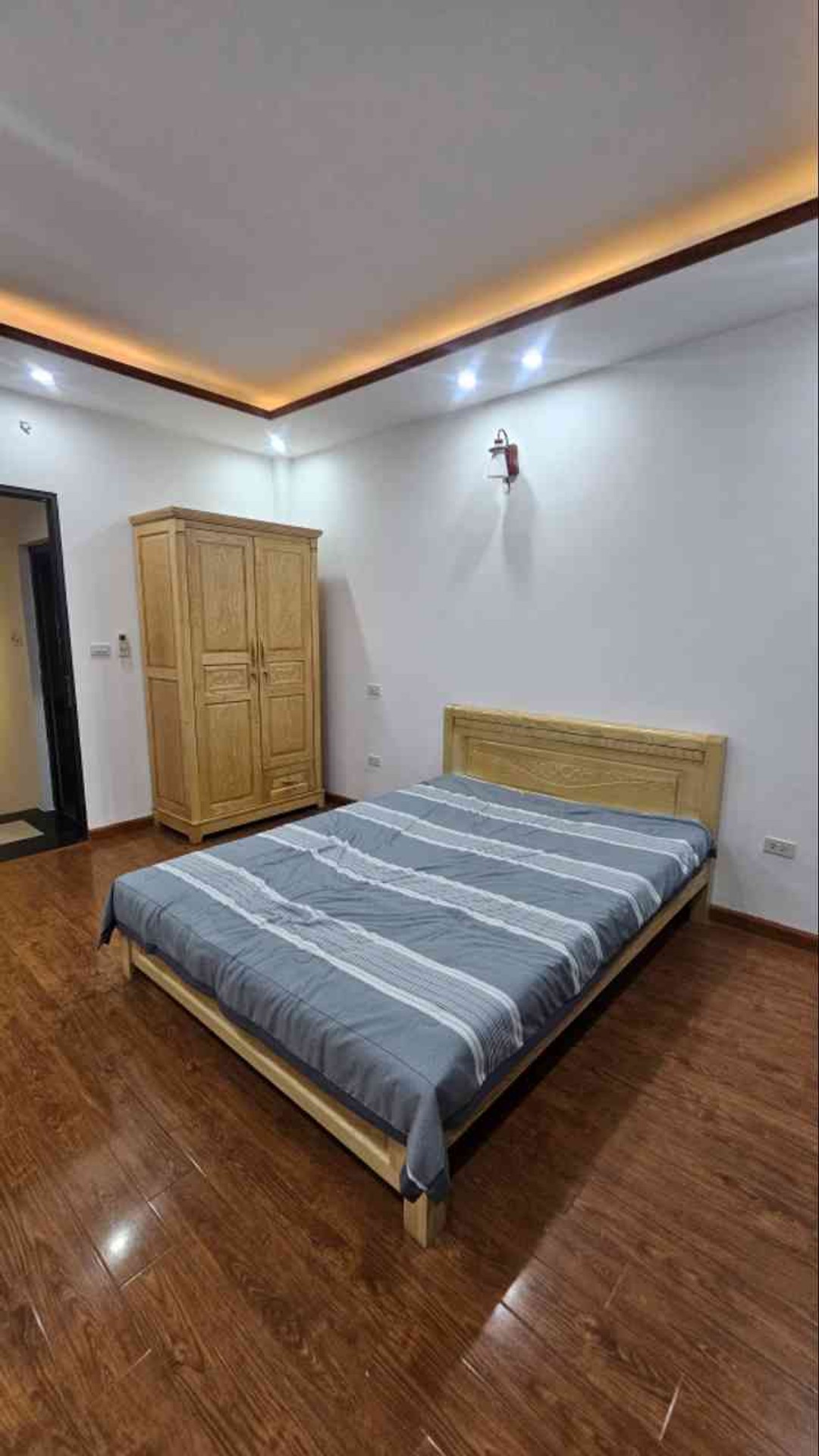 Bán nhà Lĩnh Nam - diện tích 35m2 4 tầng - ô tô tránh - giá 6,69 tỷ