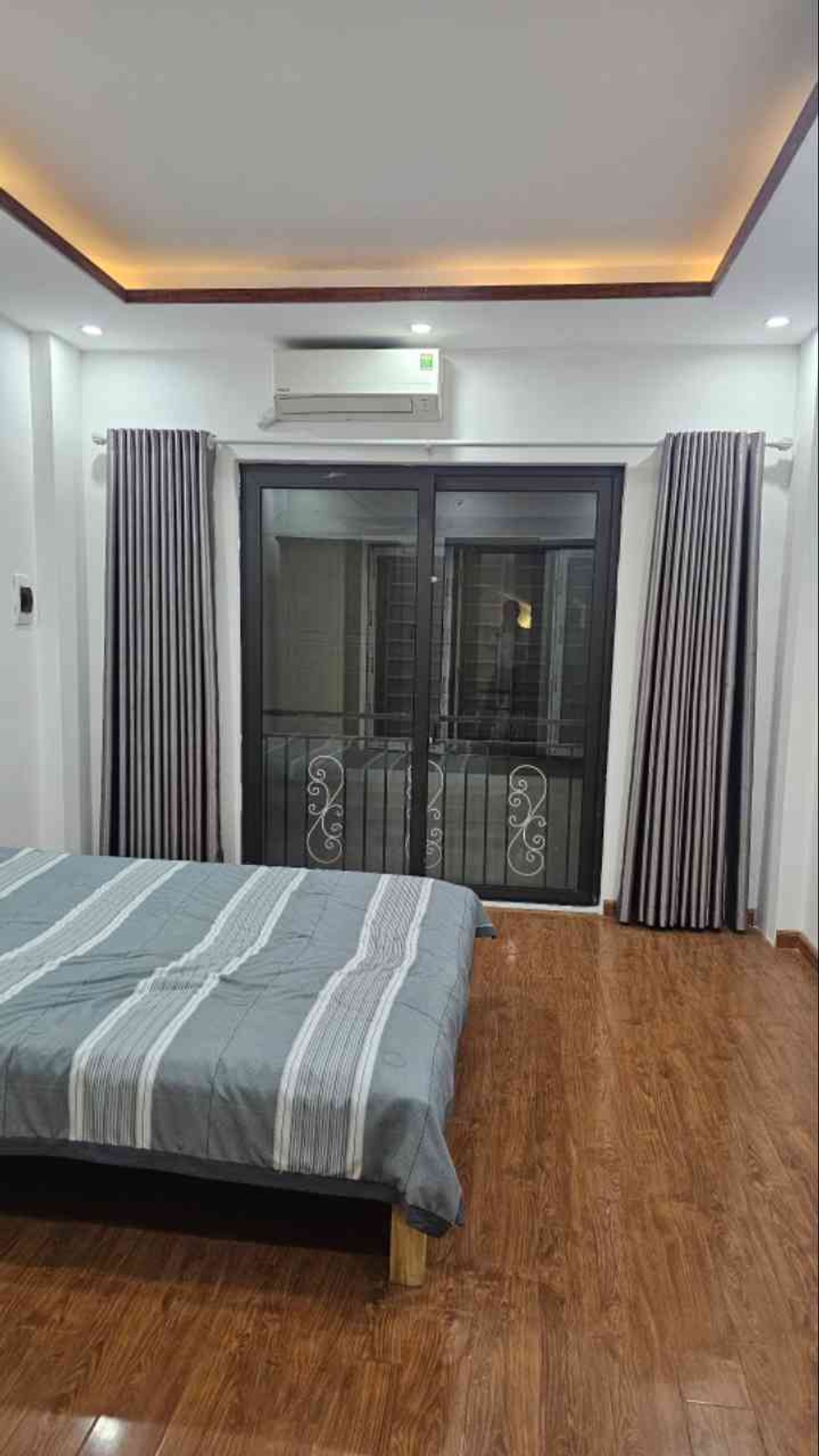 Bán nhà Lĩnh Nam - diện tích 35m2 4 tầng - ô tô tránh - giá 6,69 tỷ