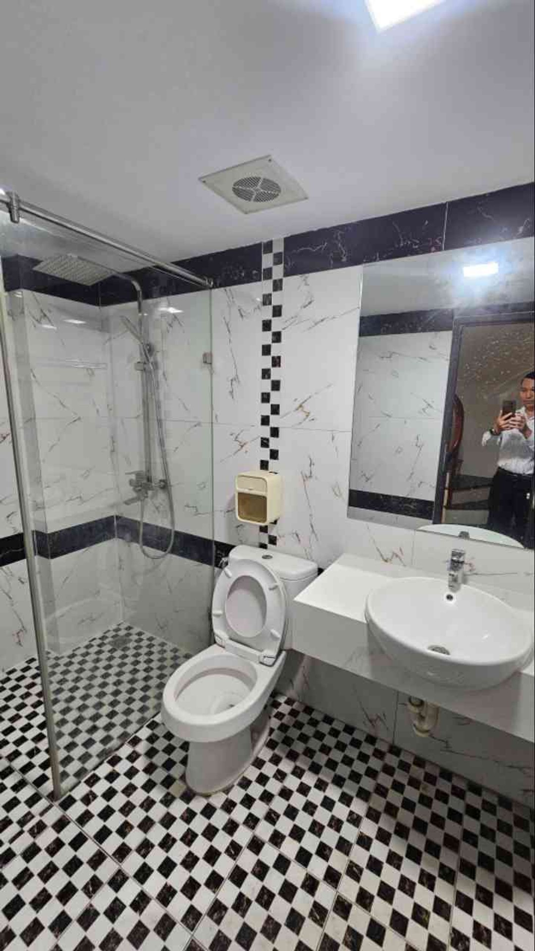 Bán nhà Lĩnh Nam - diện tích 35m2 4 tầng - ô tô tránh - giá 6,69 tỷ