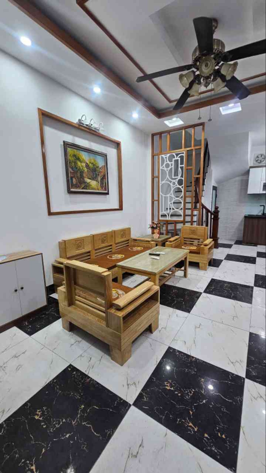Bán nhà Lĩnh Nam - diện tích 35m2 4 tầng - ô tô tránh - giá 6,69 tỷ