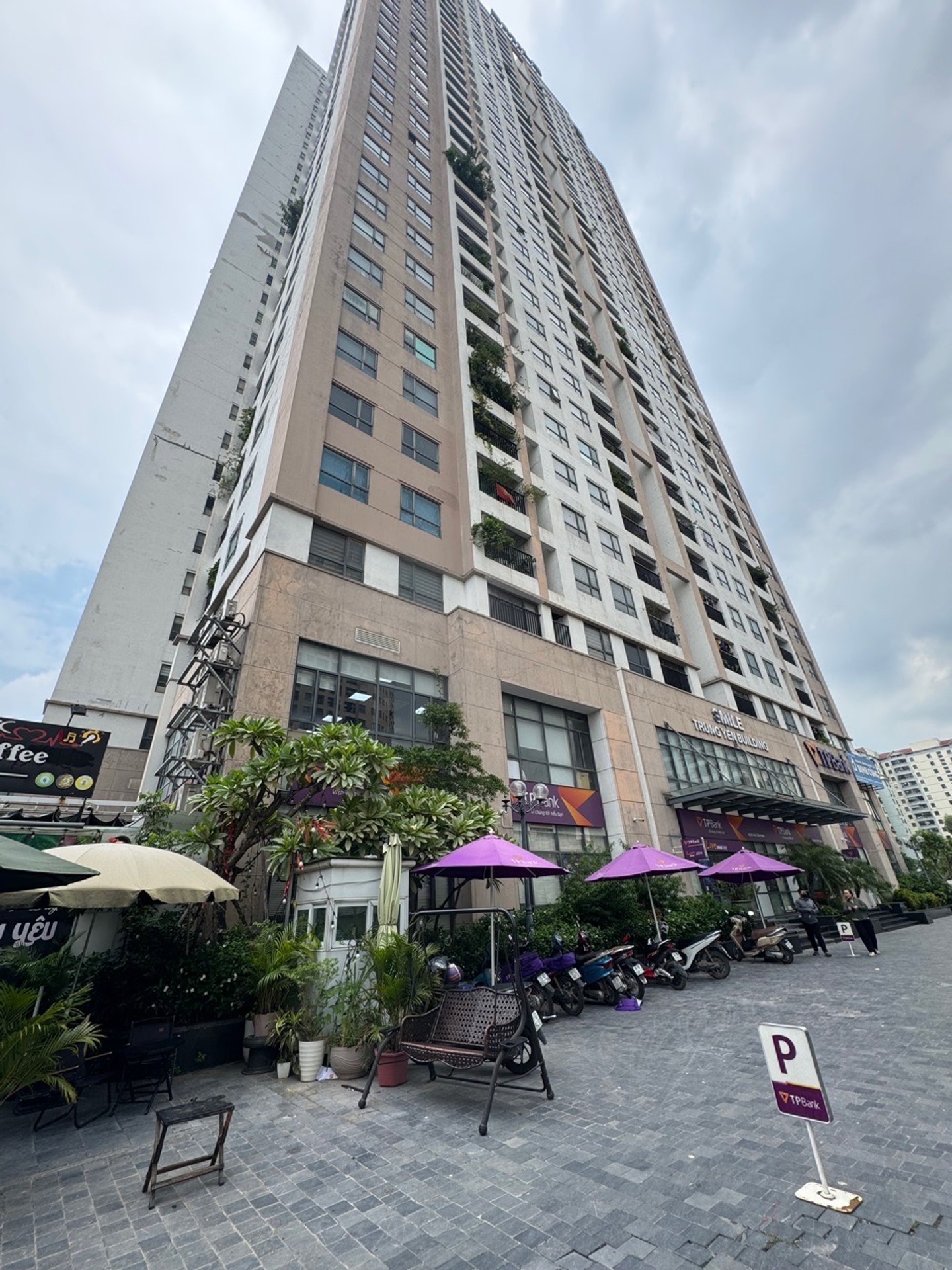 Bán nhà Toà Smile building - diện tích 94m2 29 tầng - Lô góc cực thoáng - giá 8,3 tỷ