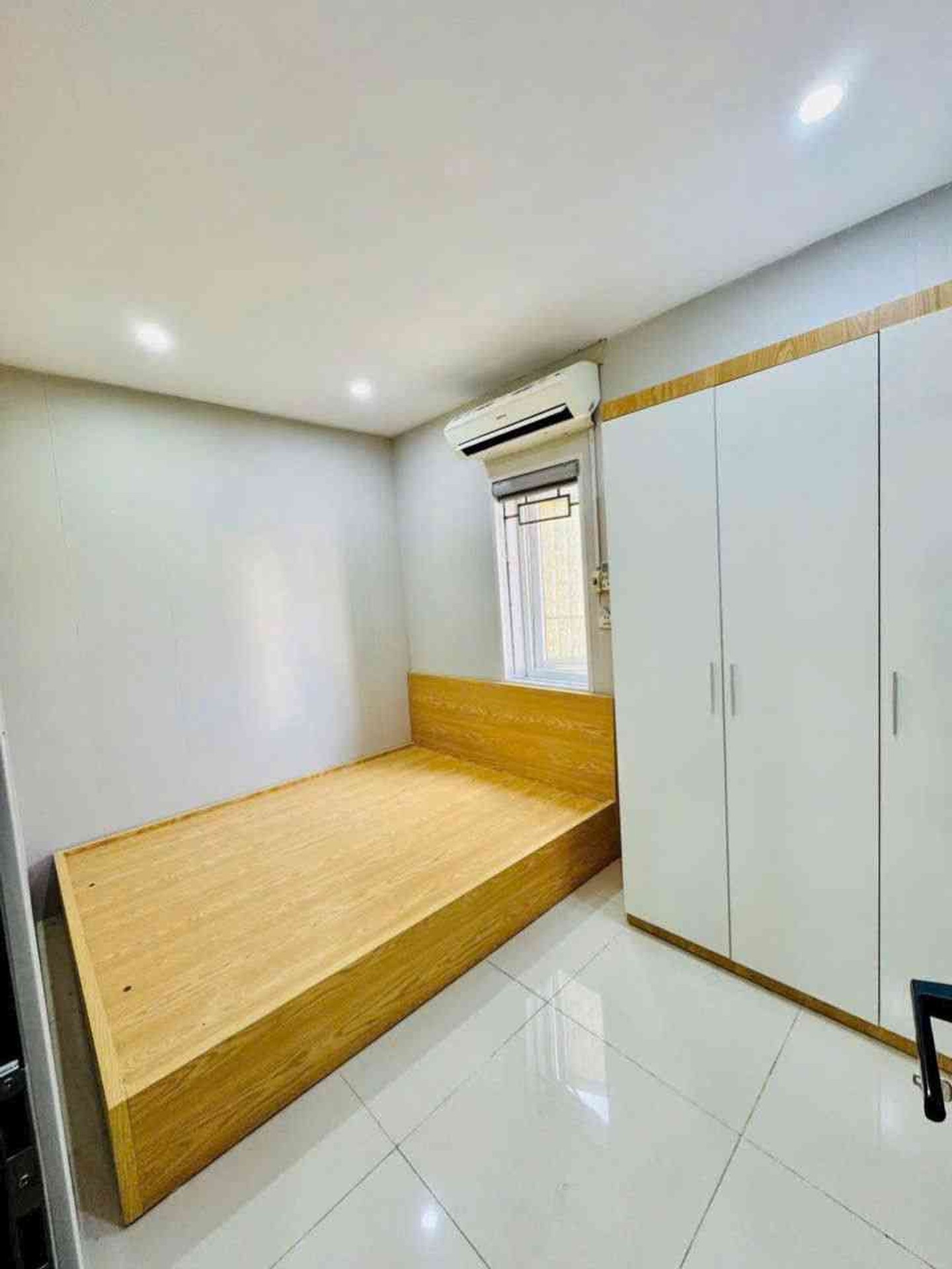 Bán nhà Tây Sơn - diện tích 50m2 1 tầng - Thang máy - giá 2 tỷ