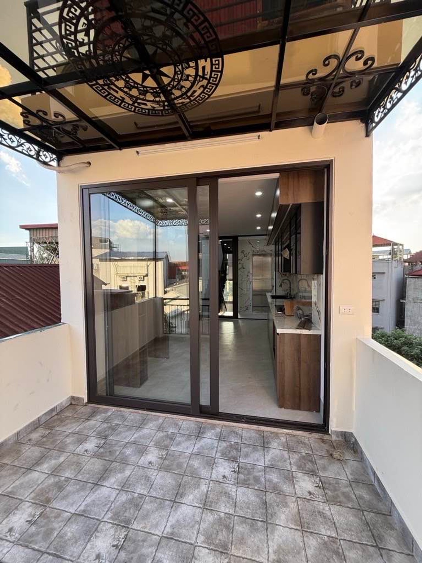 Bán nhà Trần Khát Chân - diện tích 34m2 6 tầng - Ô tô đỗ gần - giá 9,9 tỷ