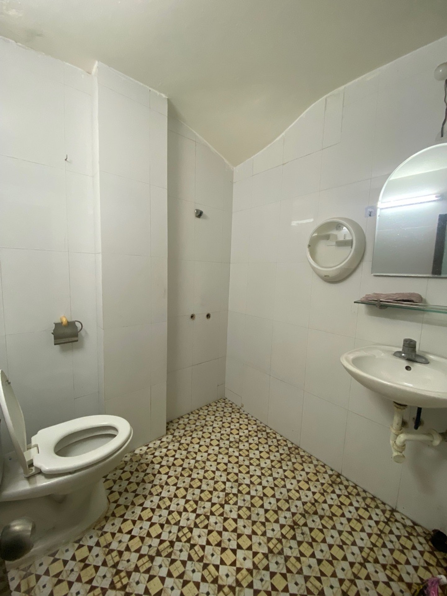 Bán nhà Lạc Trung - diện tích 64m2 3 tầng - Phân lô ô tô chạy vòng quanh - giá 15,9 tỷ