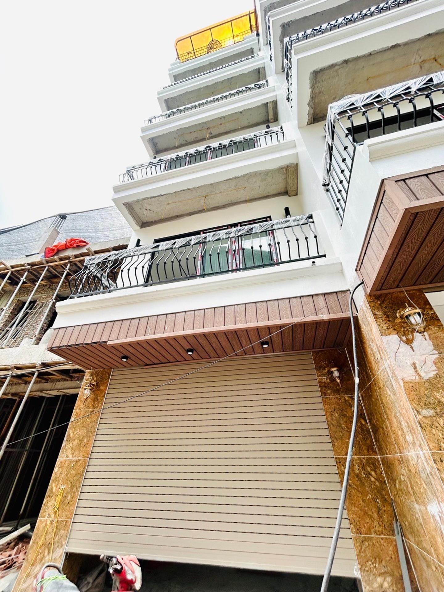 Bán nhà Đông Thiên - diện tích 50m2 6 tầng - Nhà đẹp hiếm có - giá 16 tỷ