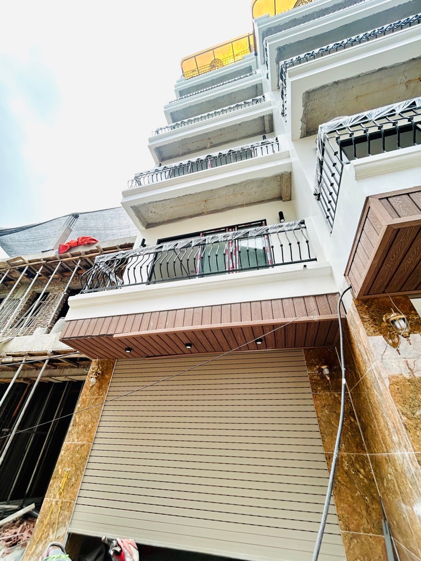 Bán nhà Đông Thiên - diện tích 50m2 6 tầng - Nhà đẹp hiếm có - giá 16 tỷ