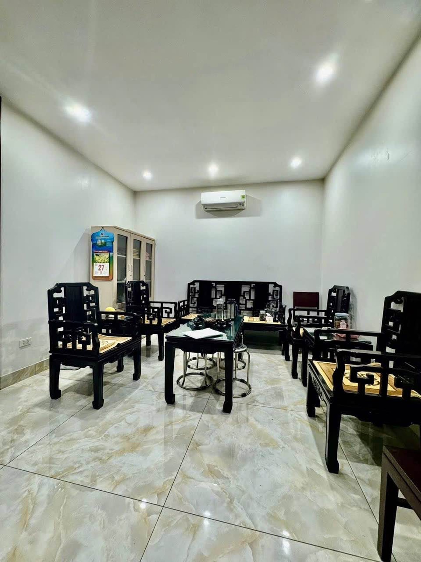 Bán nhà Định Công - diện tích 83.2m2 5 tầng - Lô góc 2 mặt thoáng - giá 40 tỷ