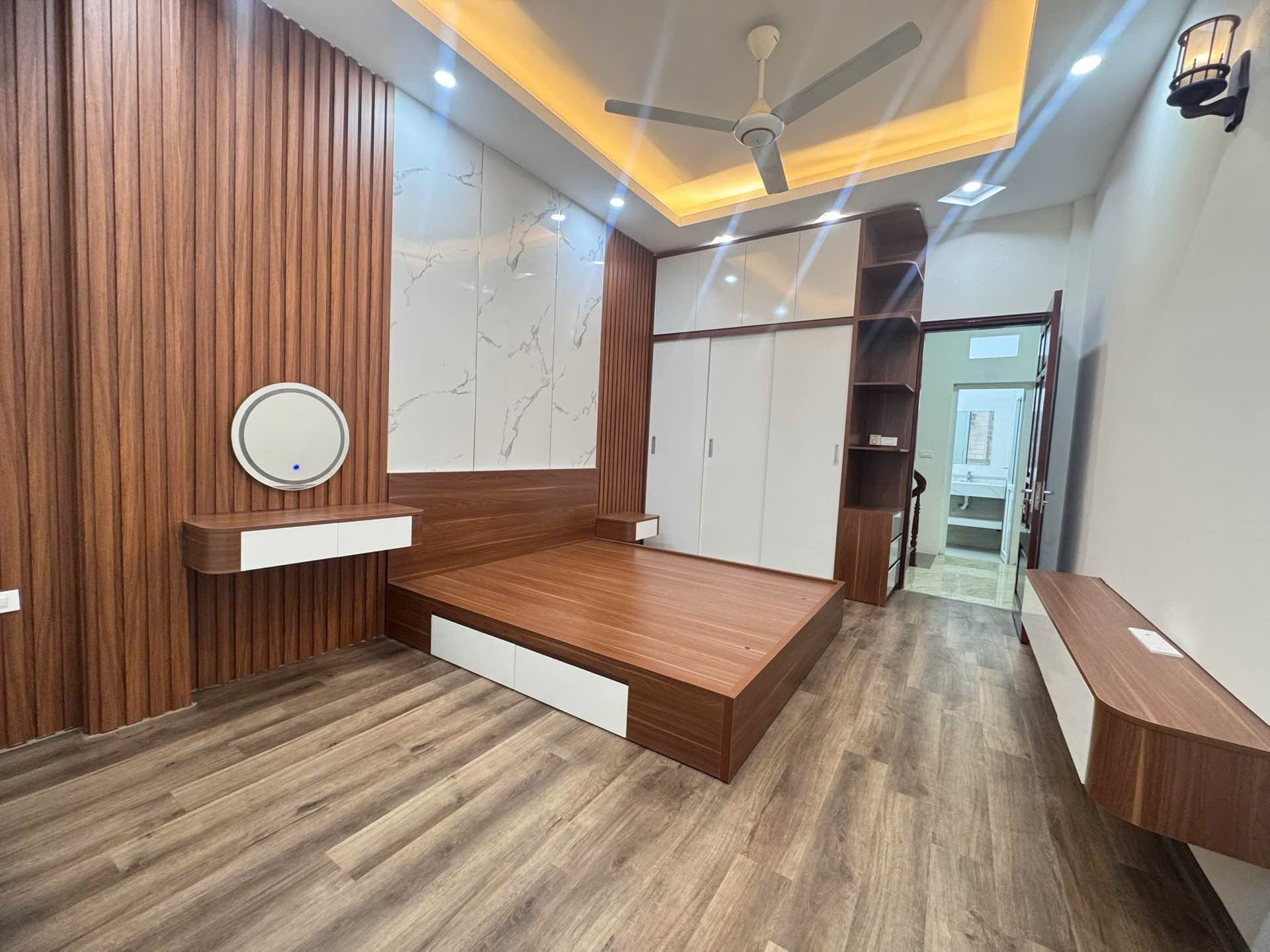 Bán nhà Giáp Nhị - diện tích 30m2 5 tầng - Cực phẩm 5 tầng full nội thất - giá 7,98 tỷ