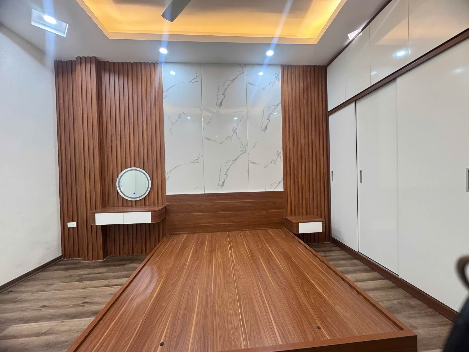 Bán nhà Giáp Nhị - diện tích 30m2 5 tầng - Cực phẩm 5 tầng full nội thất - giá 7,98 tỷ