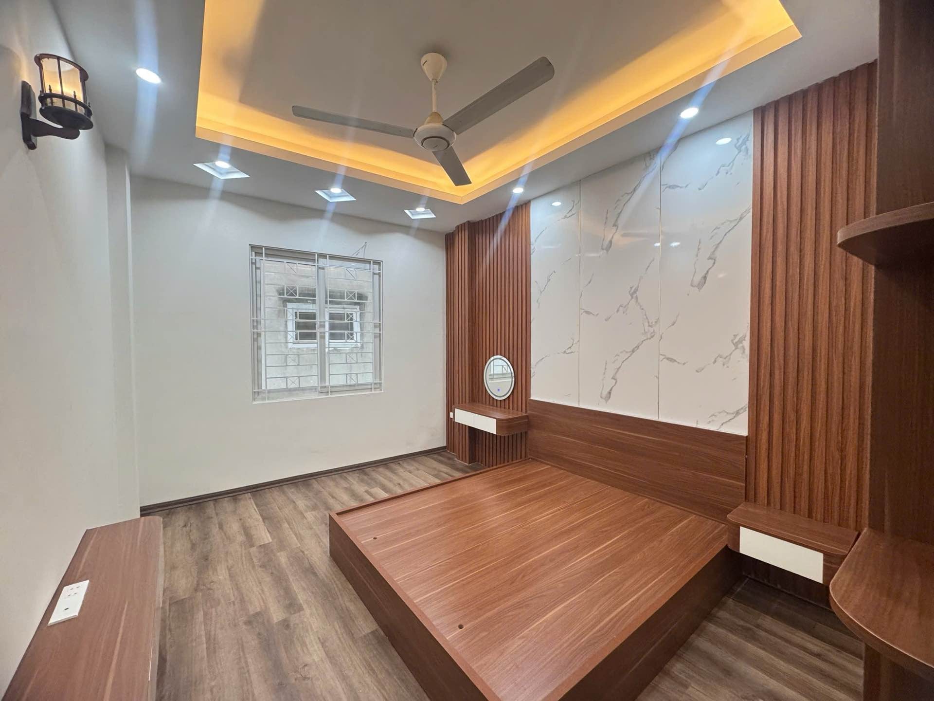 Bán nhà Giáp Nhị - diện tích 30m2 5 tầng - Cực phẩm 5 tầng full nội thất - giá 7,98 tỷ