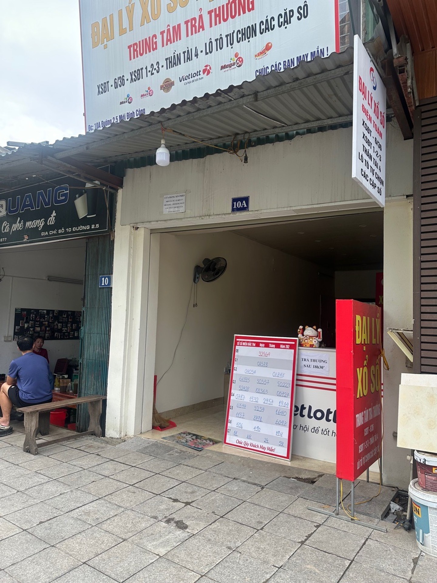 Bán nhà Hoàng Mai - diện tích 30m2 2 tầng - mặt phố - giá 4,2 tỷ