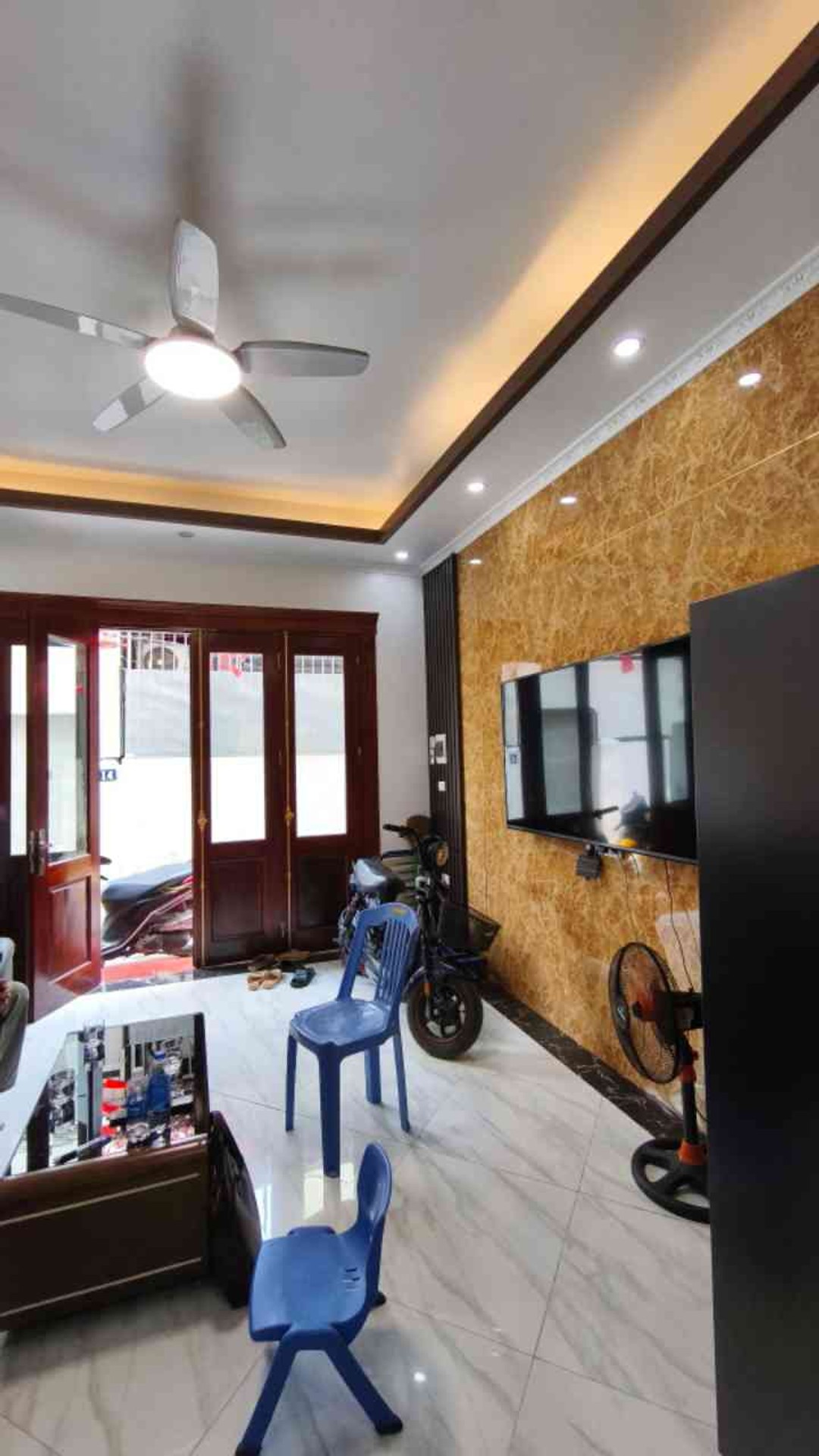 Bán nhà Sở Thượng - diện tích 31m2 5 tầng - Mặt ngõ - giá 8,9 tỷ