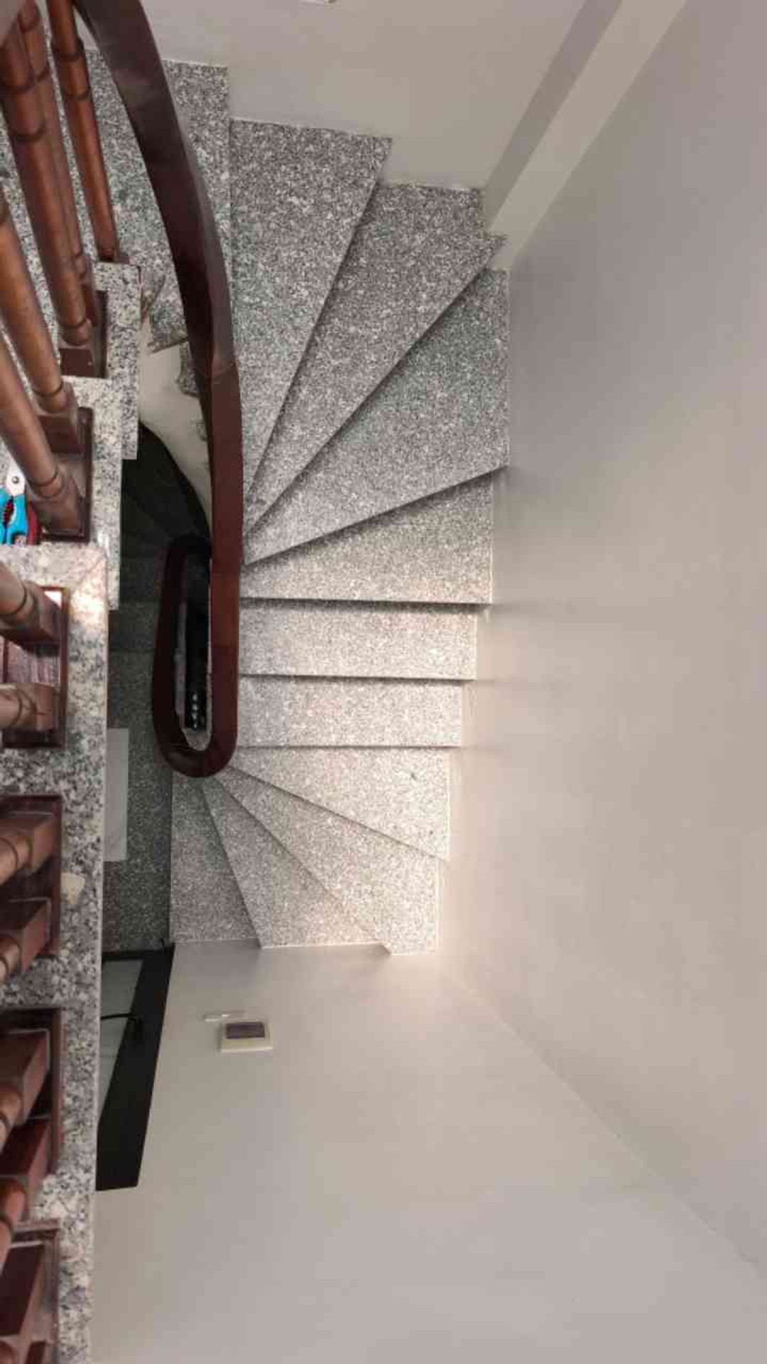 Bán nhà Sở Thượng - diện tích 31m2 5 tầng - Mặt ngõ - giá 8,9 tỷ