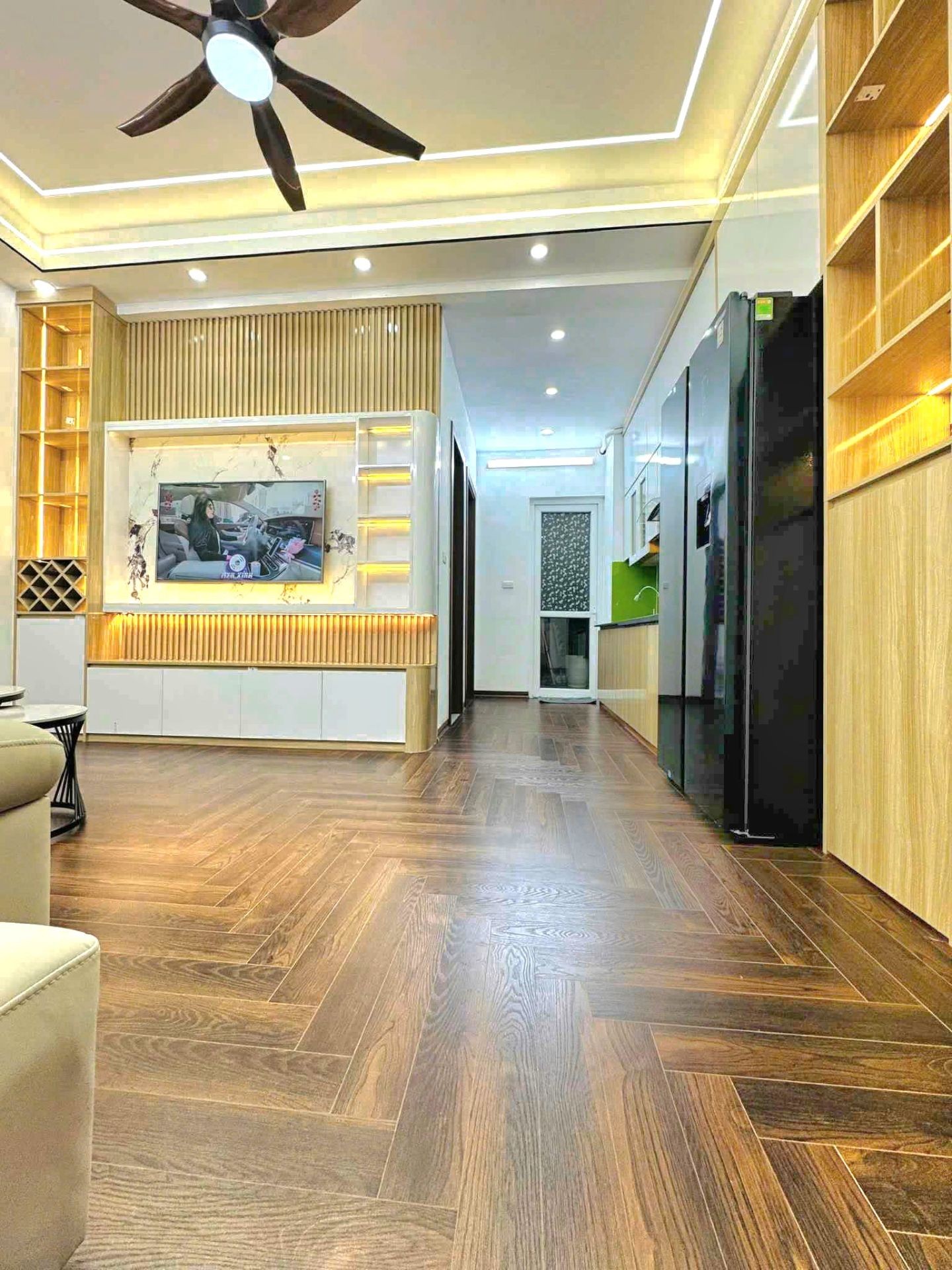Bán nhà Nghiêm Xuân Yêm - diện tích 54m2 22 tầng - Căn hộ đẹp, giá 4,8 tỷ