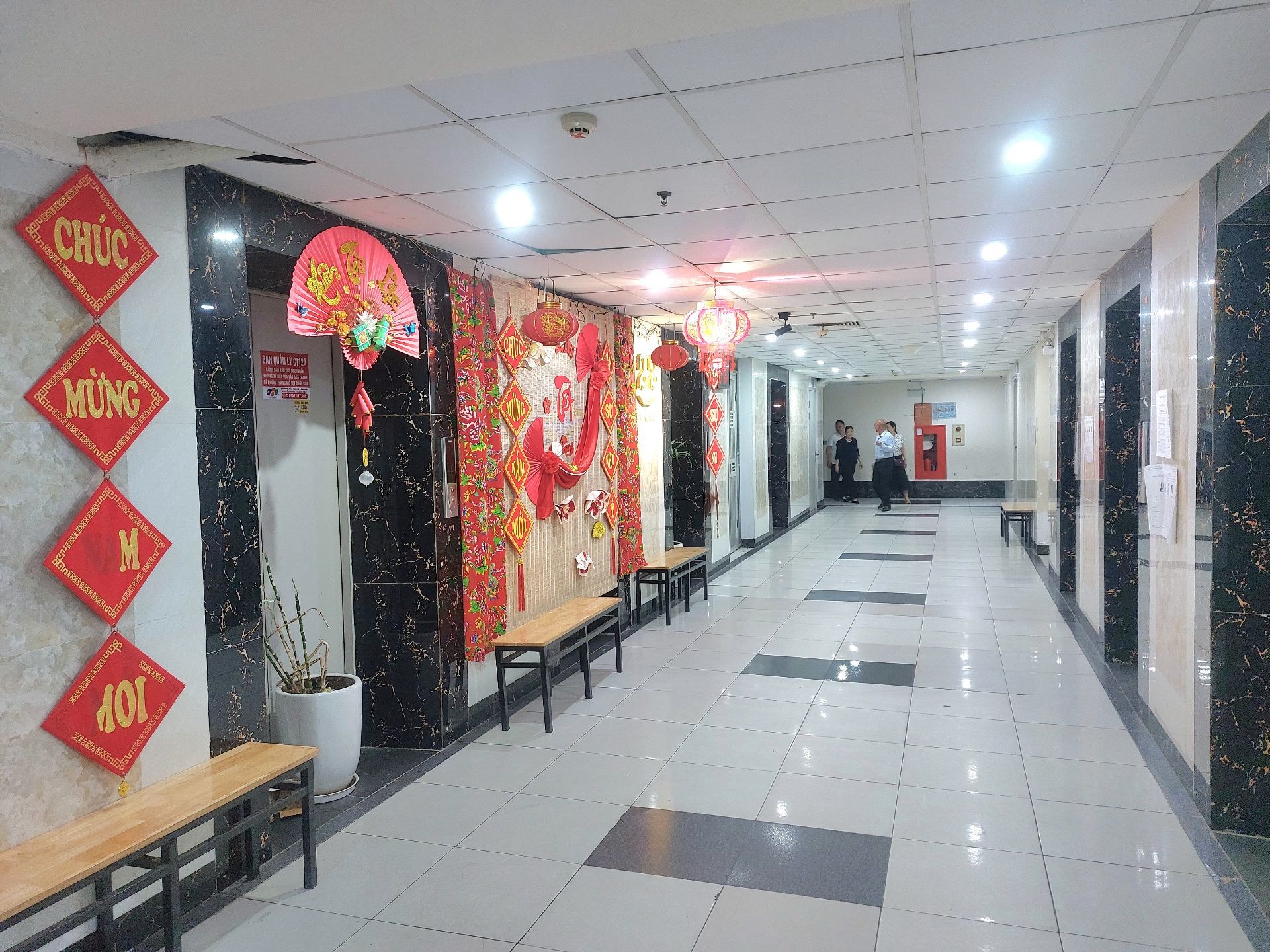 Bán nhà Nghiêm Xuân Yêm - diện tích 54m2 22 tầng - Căn hộ đẹp, giá 4,8 tỷ