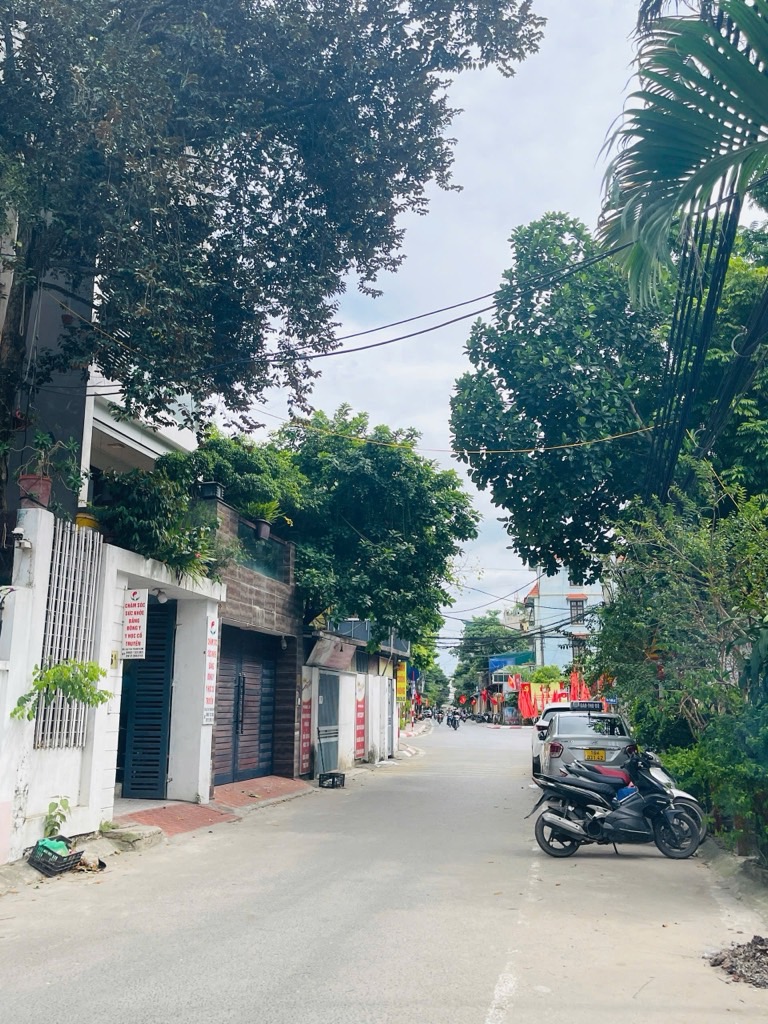 Bán nhà Thanh Đàm - diện tích 97m2 4 tầng - Ô TÔ TRÁNH DỪNG ĐỖ VÀO NHÀ - giá 29,8 tỷ