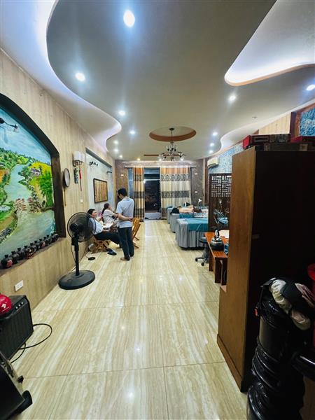 Bán nhà Thanh Đàm - diện tích 97m2 4 tầng - Ô TÔ TRÁNH DỪNG ĐỖ VÀO NHÀ - giá 29,8 tỷ