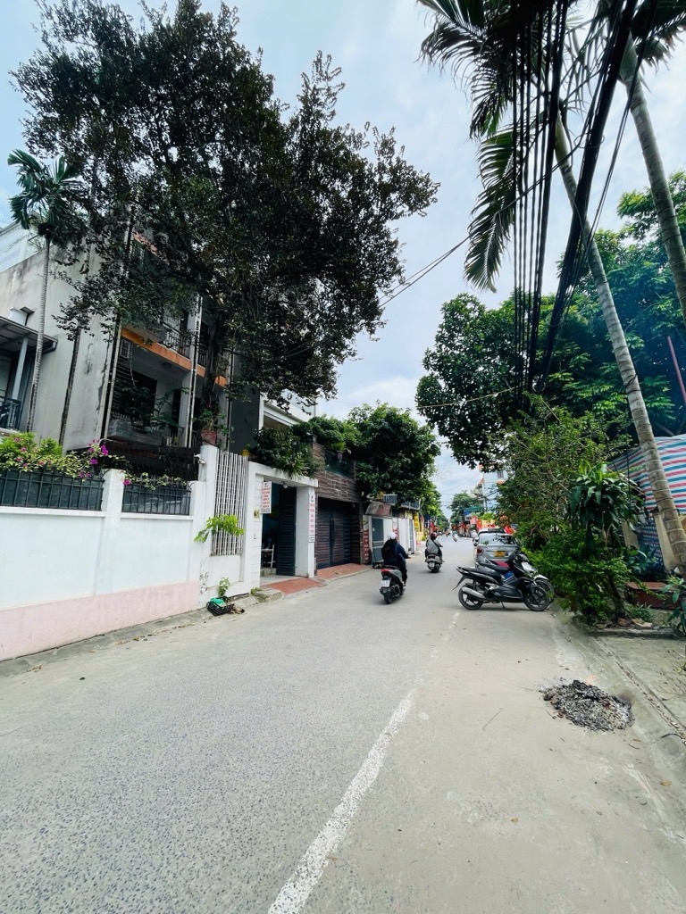 Bán nhà Thanh Đàm - diện tích 97m2 4 tầng - Ô TÔ TRÁNH DỪNG ĐỖ VÀO NHÀ - giá 29,8 tỷ