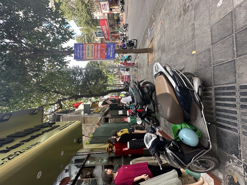 Bán nhà Lò Đúc - diện tích 19m2 4 tầng - Mặt phố lò đúc Cực hiếm - giá 25 tỷ