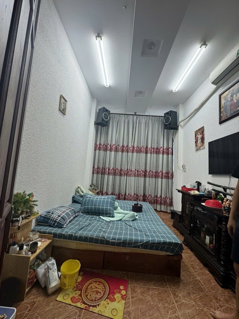 Bán nhà Lò Đúc - diện tích 19m2 4 tầng - Mặt phố lò đúc Cực hiếm - giá 25 tỷ