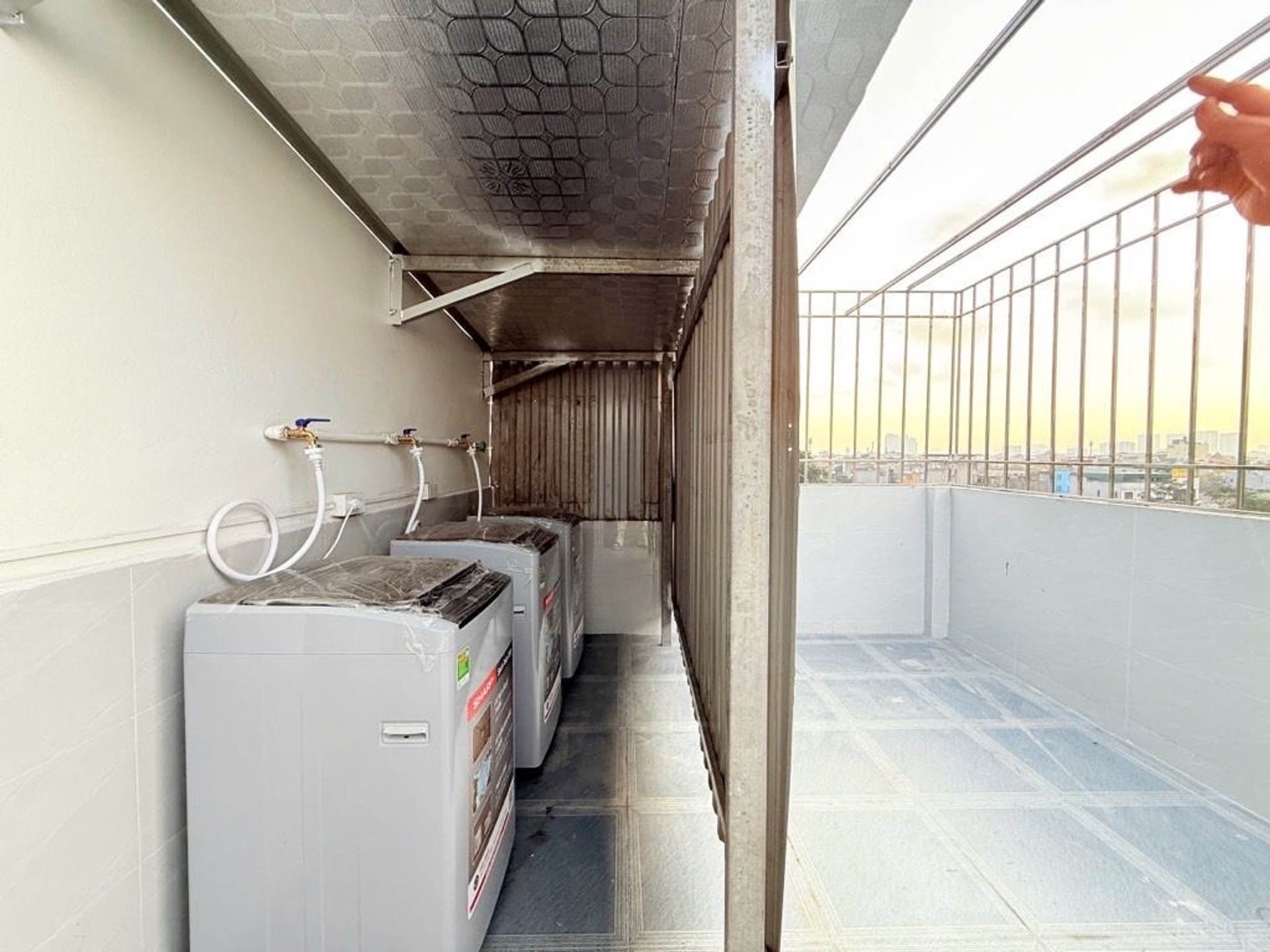 Bán nhà Nguyễn Khoái - diện tích 48m2 5 tầng - Ô TÔ TRÁNH, KINH DOANH - giá 12 tỷ